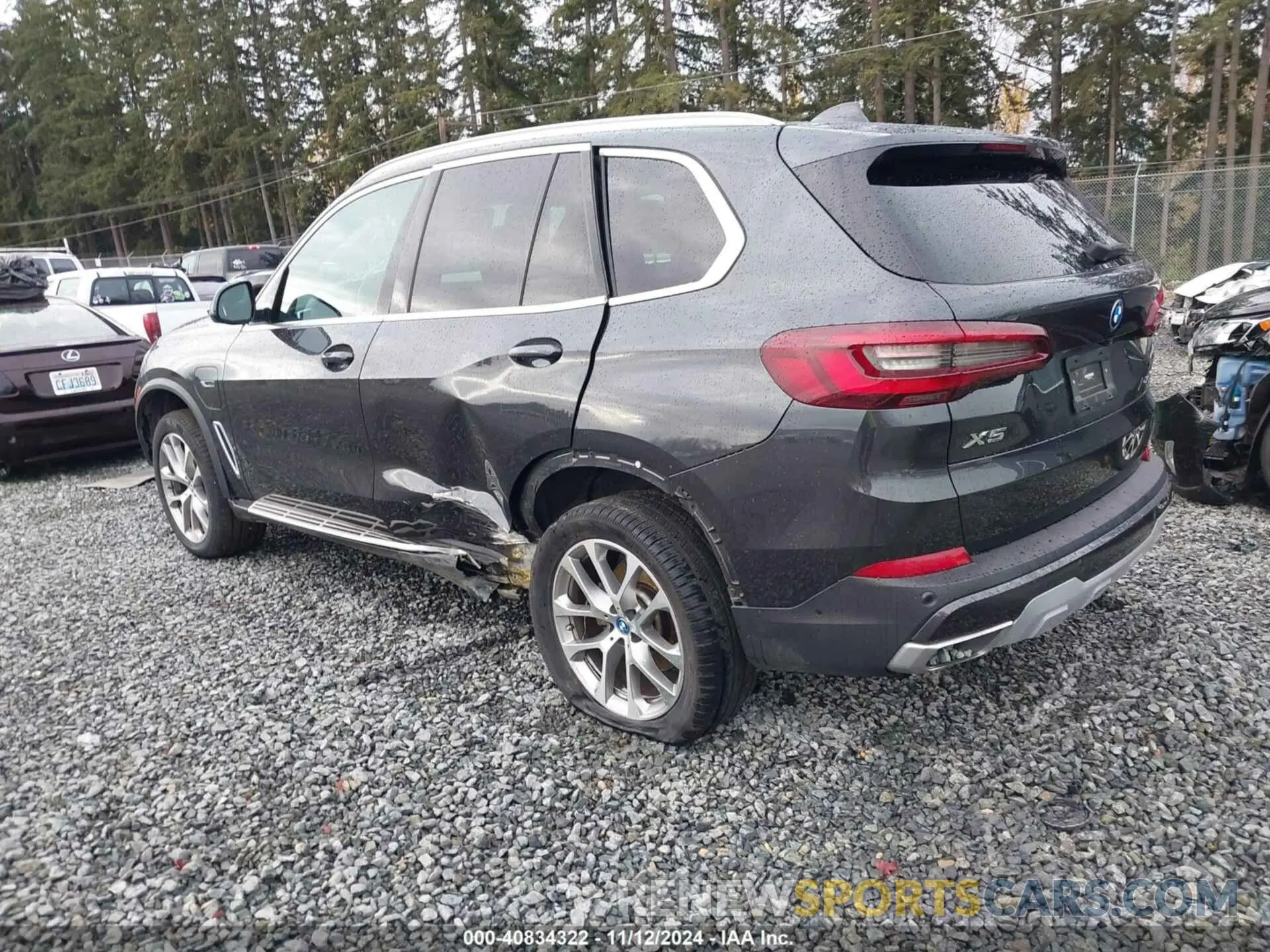 3 Photograph of a damaged car 5UXTA6C04N9L75741 BMW X5 PHEV 2022