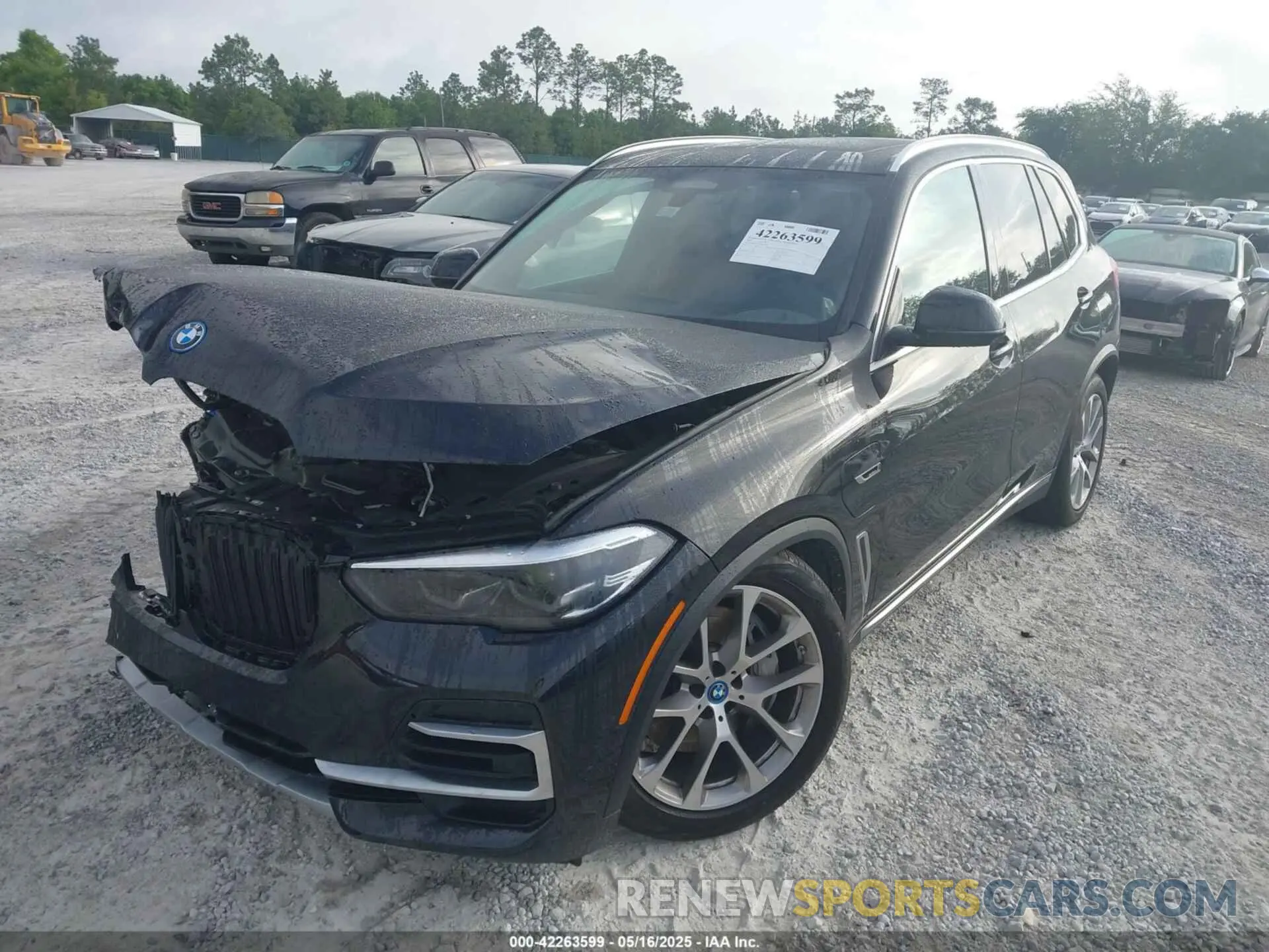2 Фотография поврежденного автомобиля 5UXTA6C05N9M17771 BMW X5 PHEV 2022