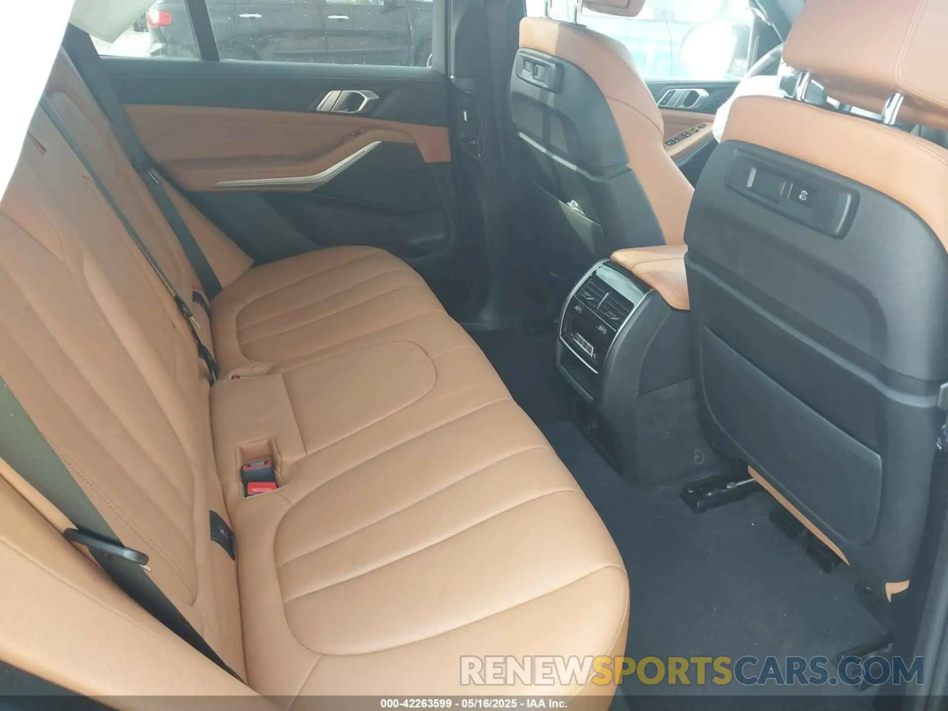 8 Фотография поврежденного автомобиля 5UXTA6C05N9M17771 BMW X5 PHEV 2022