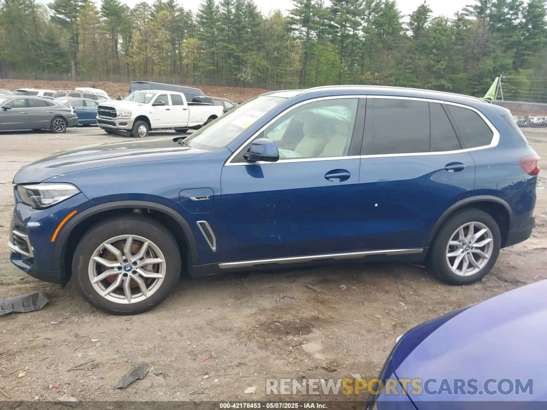 14 Photograph of a damaged car 5UXTA6C06N9M08044 BMW X5 PHEV 2022