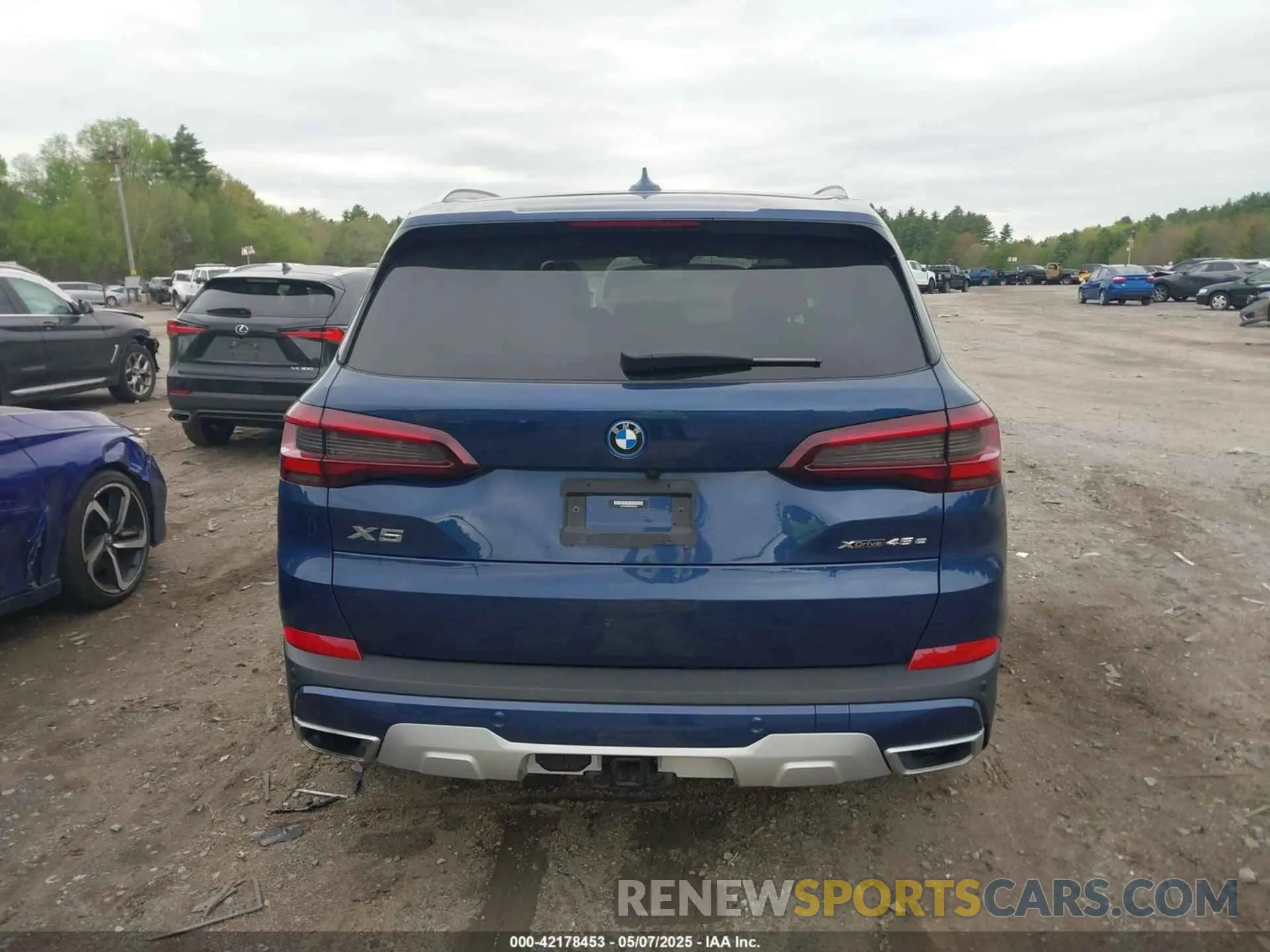 16 Photograph of a damaged car 5UXTA6C06N9M08044 BMW X5 PHEV 2022