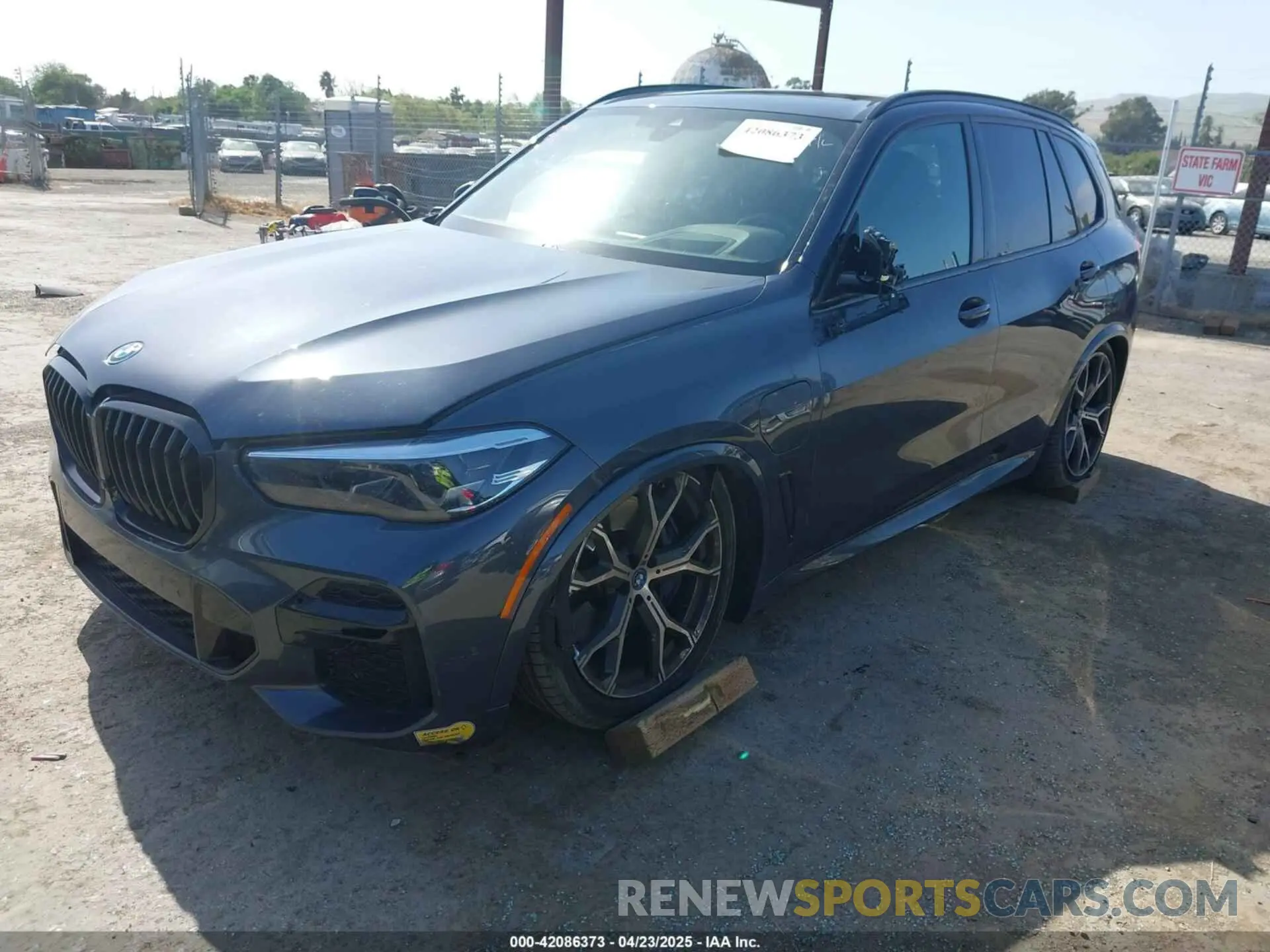 2 Photograph of a damaged car 5UXTA6C07N9J29881 BMW X5 PHEV 2022