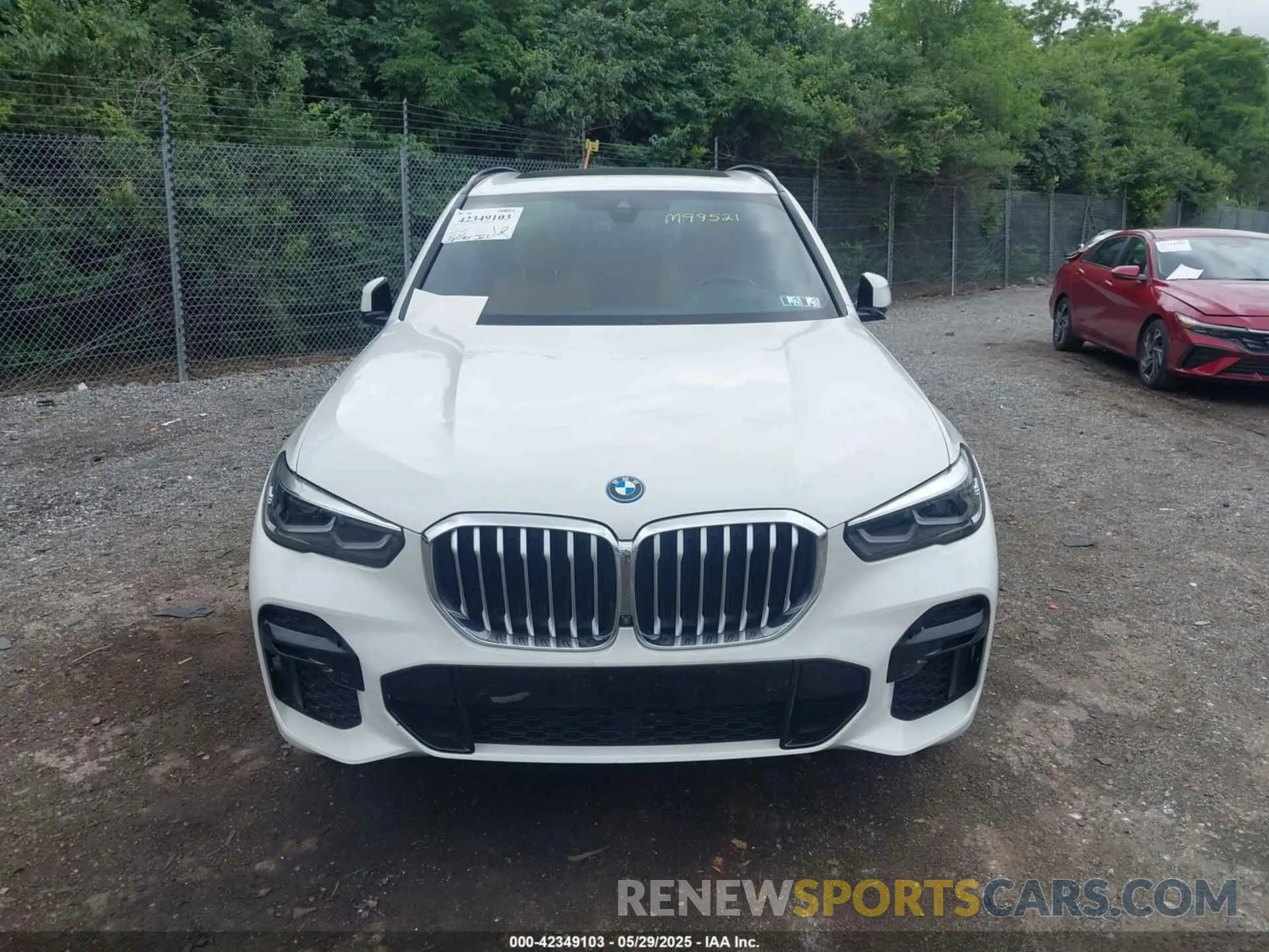 12 Photograph of a damaged car 5UXTA6C07N9M99521 BMW X5 PHEV 2022
