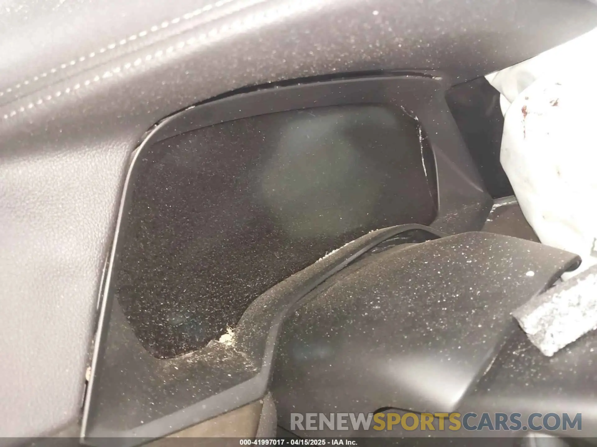 14 Photograph of a damaged car 5UXTA6C08N9J37777 BMW X5 PHEV 2022