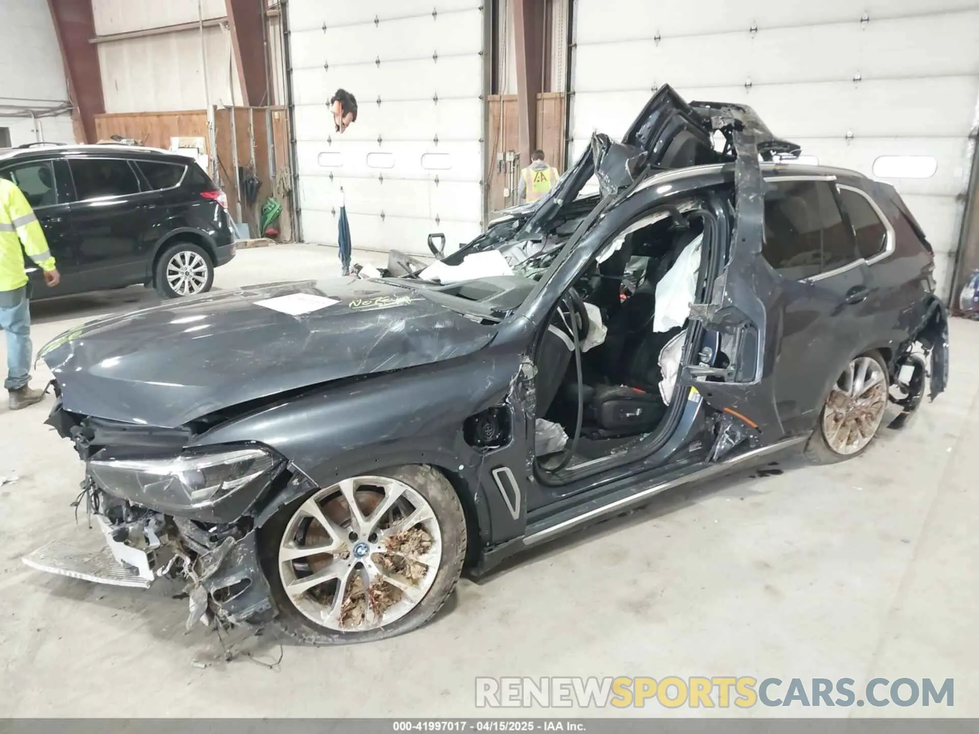 6 Photograph of a damaged car 5UXTA6C08N9J37777 BMW X5 PHEV 2022