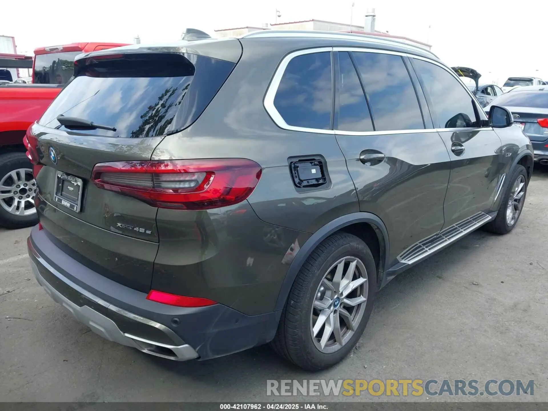 4 Фотография поврежденного автомобиля 5UXTA6C08N9J38265 BMW X5 PHEV 2022