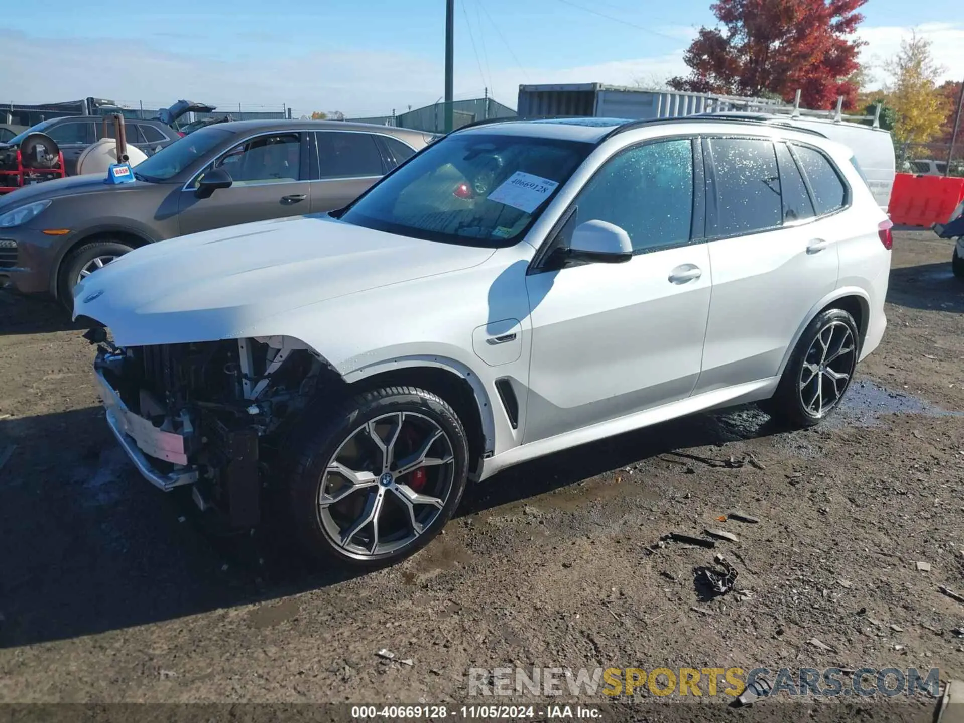 2 Photograph of a damaged car 5UXTA6C01P9P91992 BMW X5 PHEV 2023