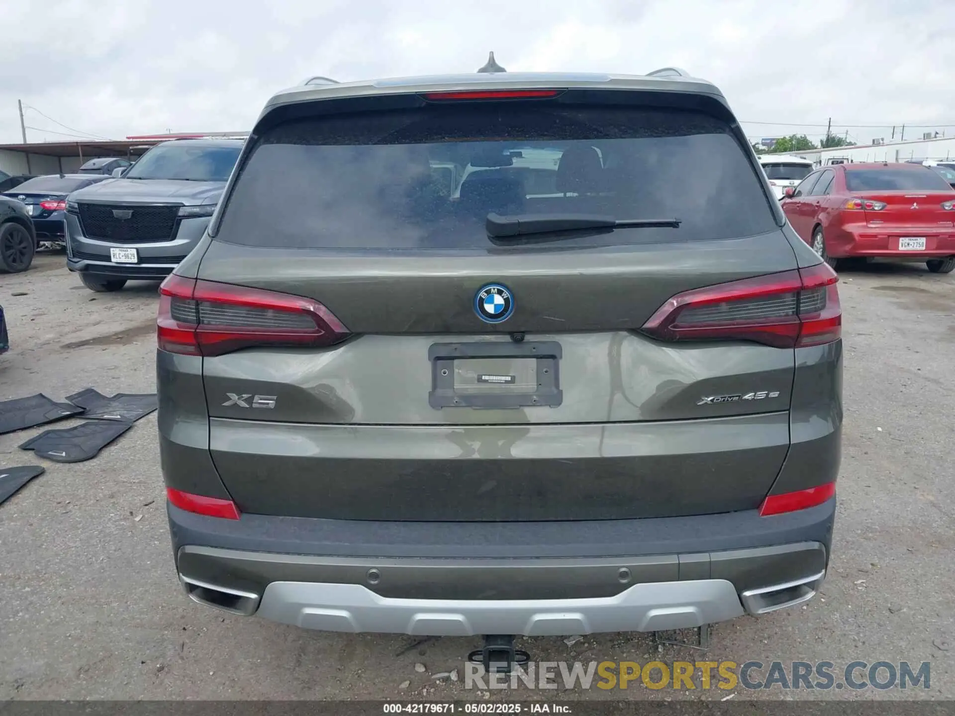 16 Photograph of a damaged car 5UXTA6C05P9P35652 BMW X5 PHEV 2023