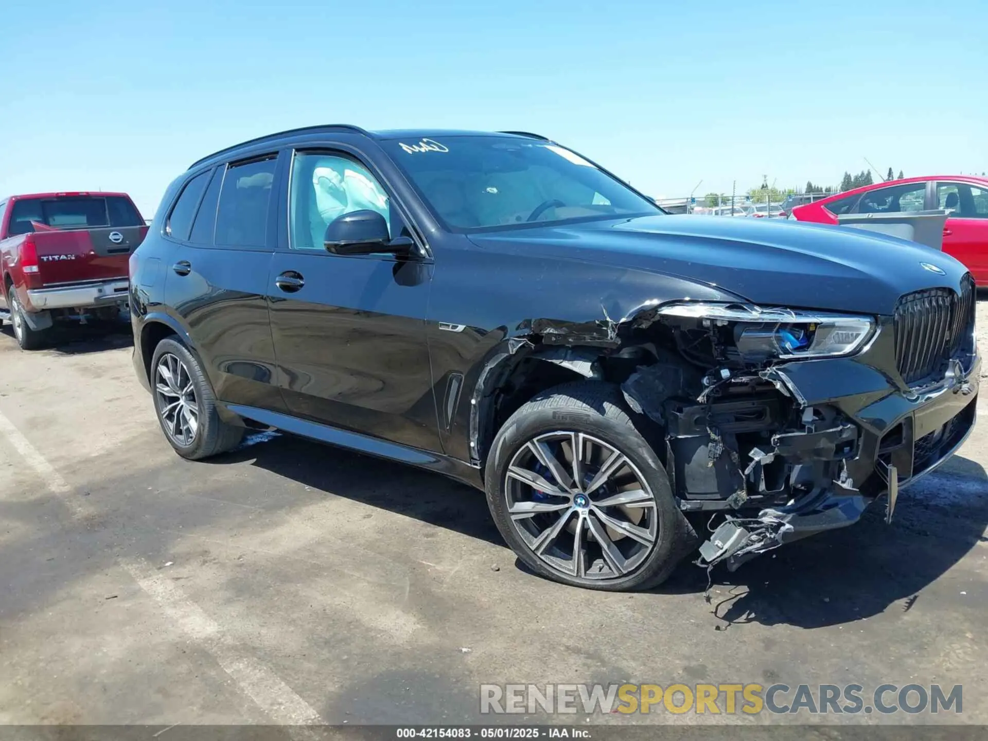 1 Фотография поврежденного автомобиля 5UXTA6C0XP9N92519 BMW X5 PHEV 2023