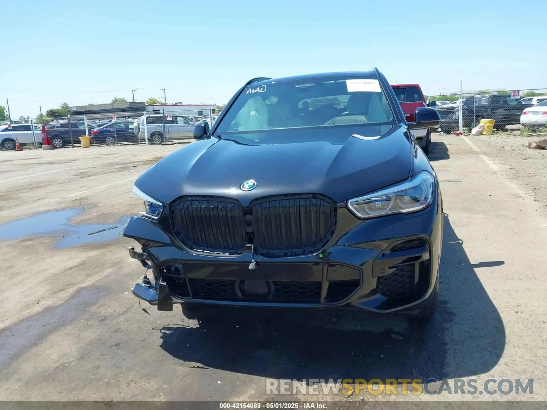 12 Фотография поврежденного автомобиля 5UXTA6C0XP9N92519 BMW X5 PHEV 2023