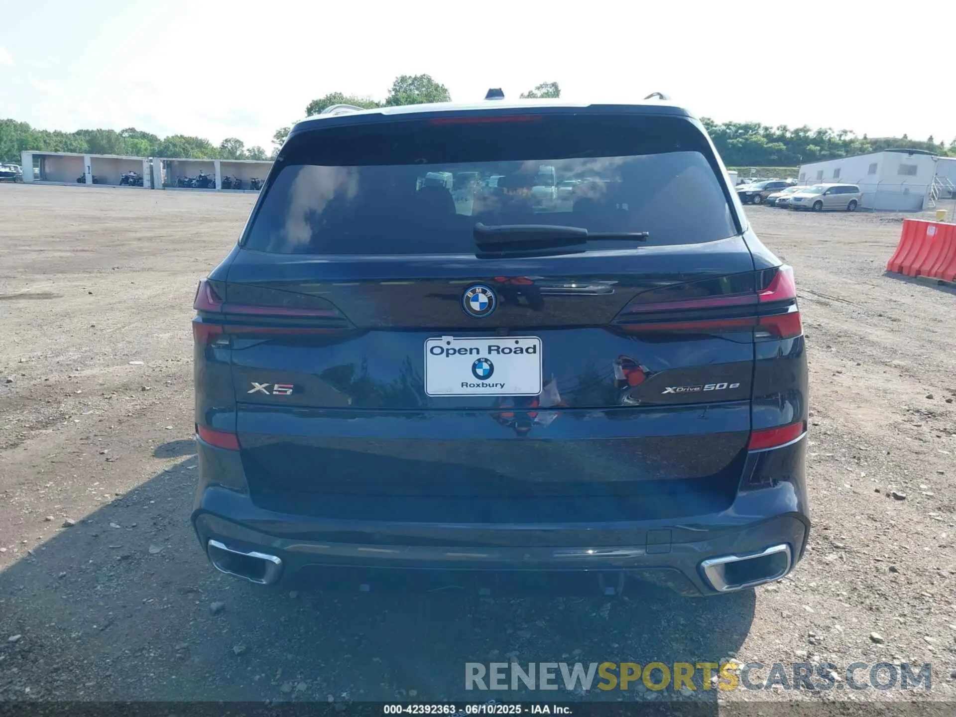 16 Photograph of a damaged car 5UX43EU04R9T21997 BMW X5 PHEV 2024