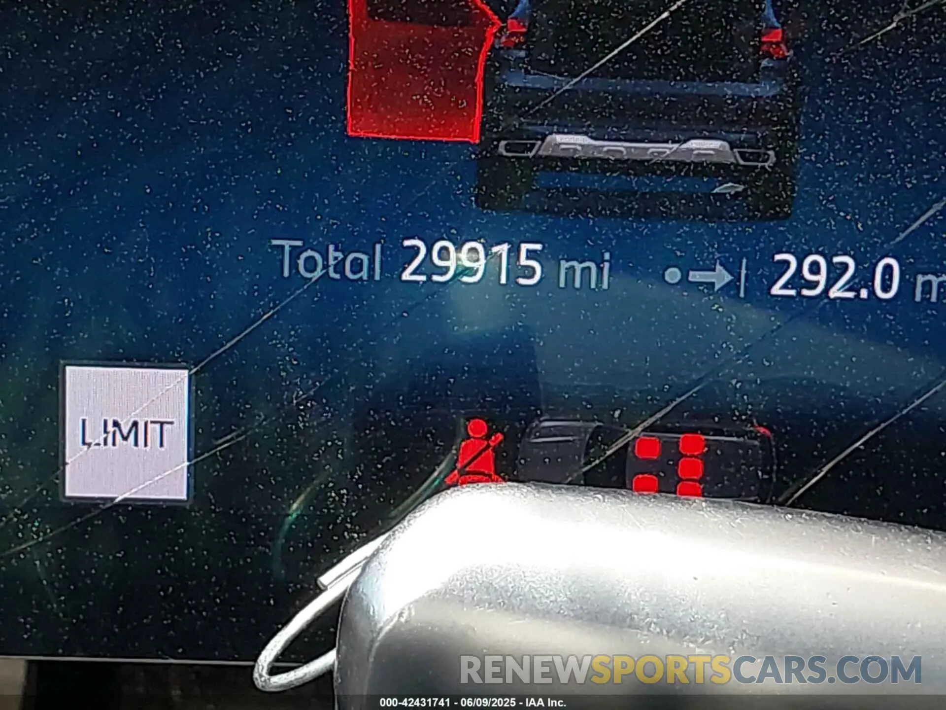 16 Photograph of a damaged car 5UX43EU05R9T43913 BMW X5 PHEV 2024