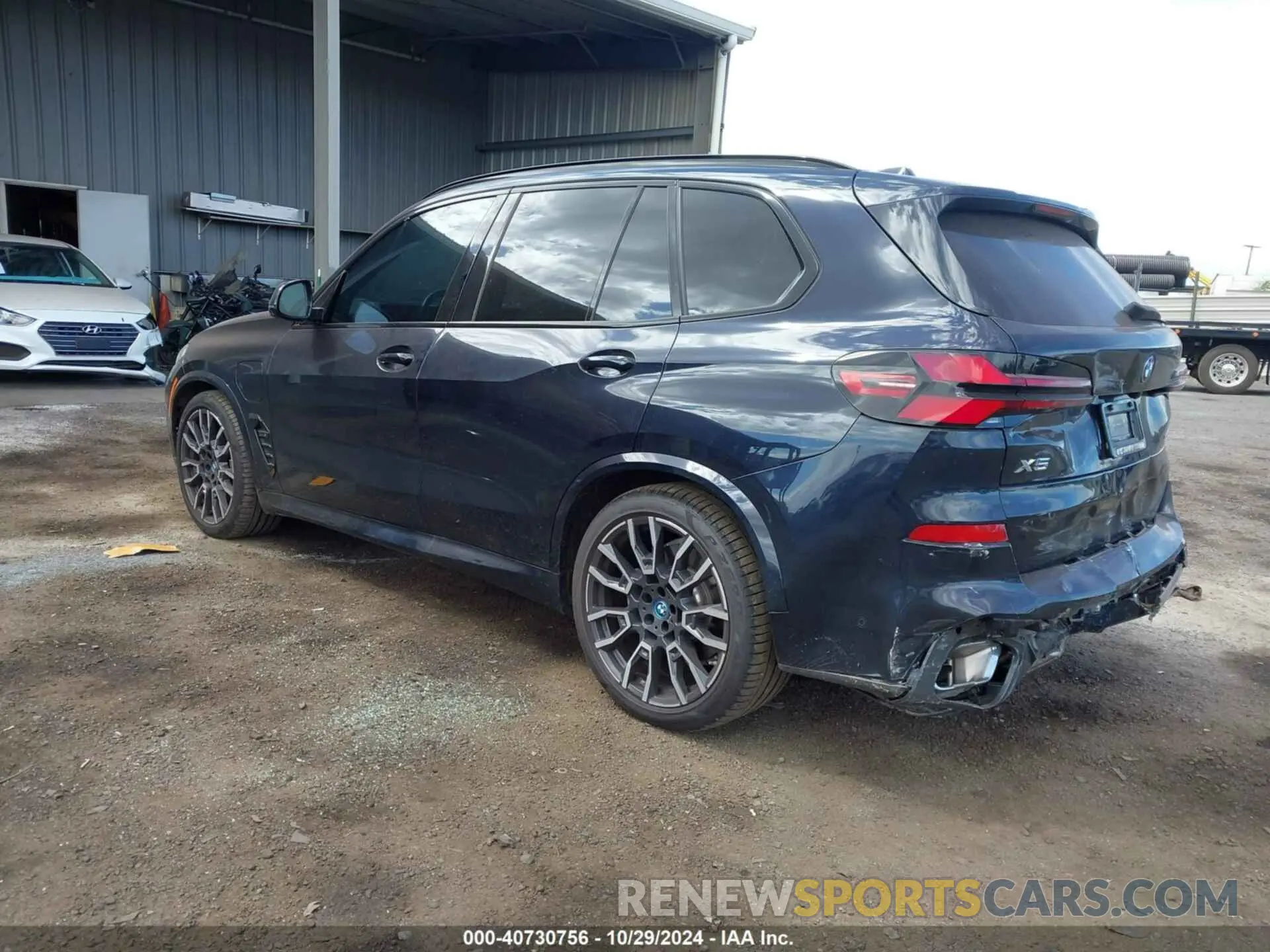 3 Photograph of a damaged car 5UX43EU07R9U37078 BMW X5 PHEV 2024