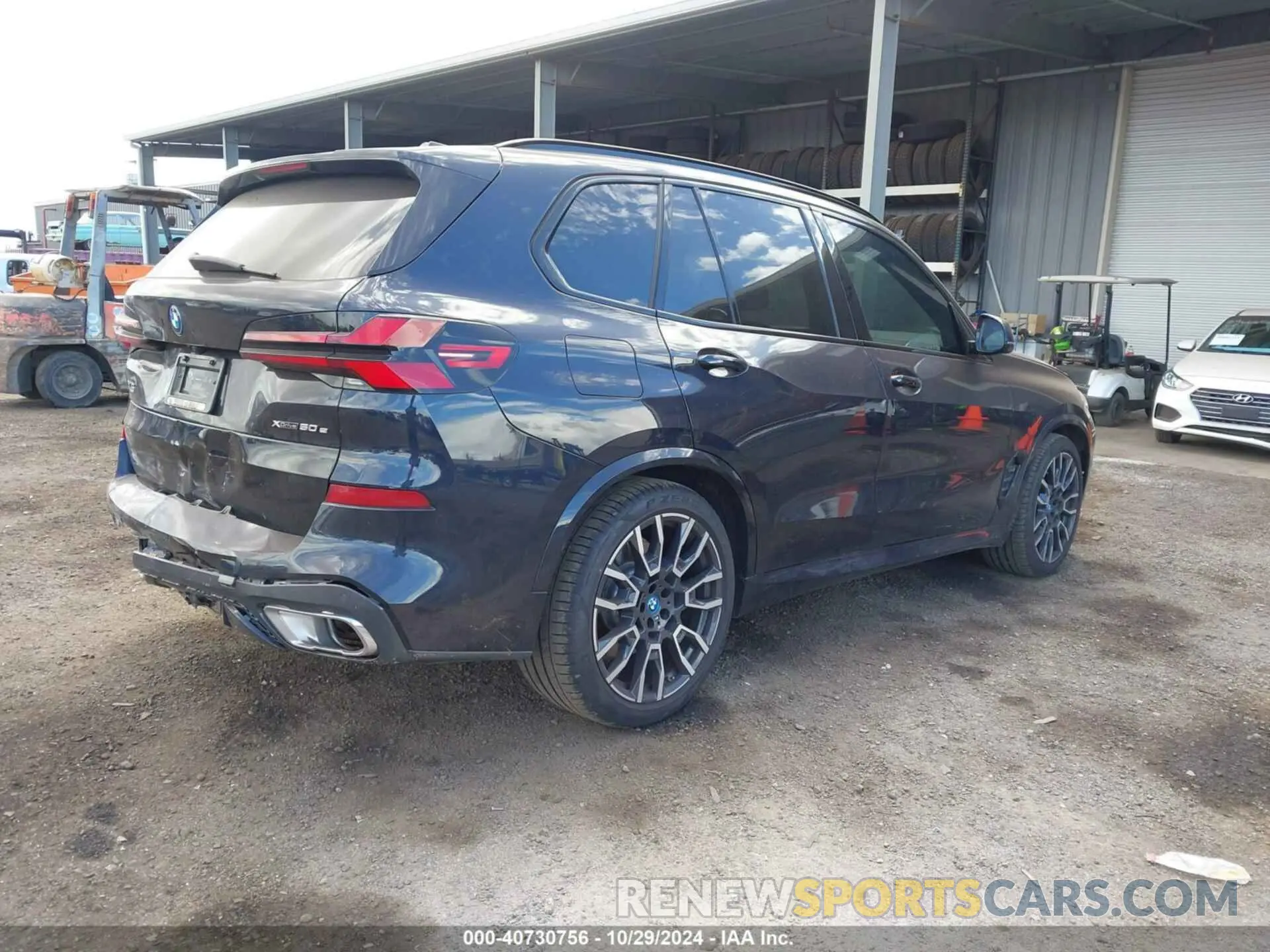 4 Photograph of a damaged car 5UX43EU07R9U37078 BMW X5 PHEV 2024