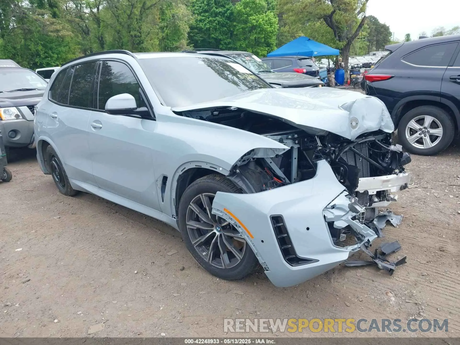 1 Photograph of a damaged car 5UX43EU02S9Y89879 BMW X5 PHEV 2025