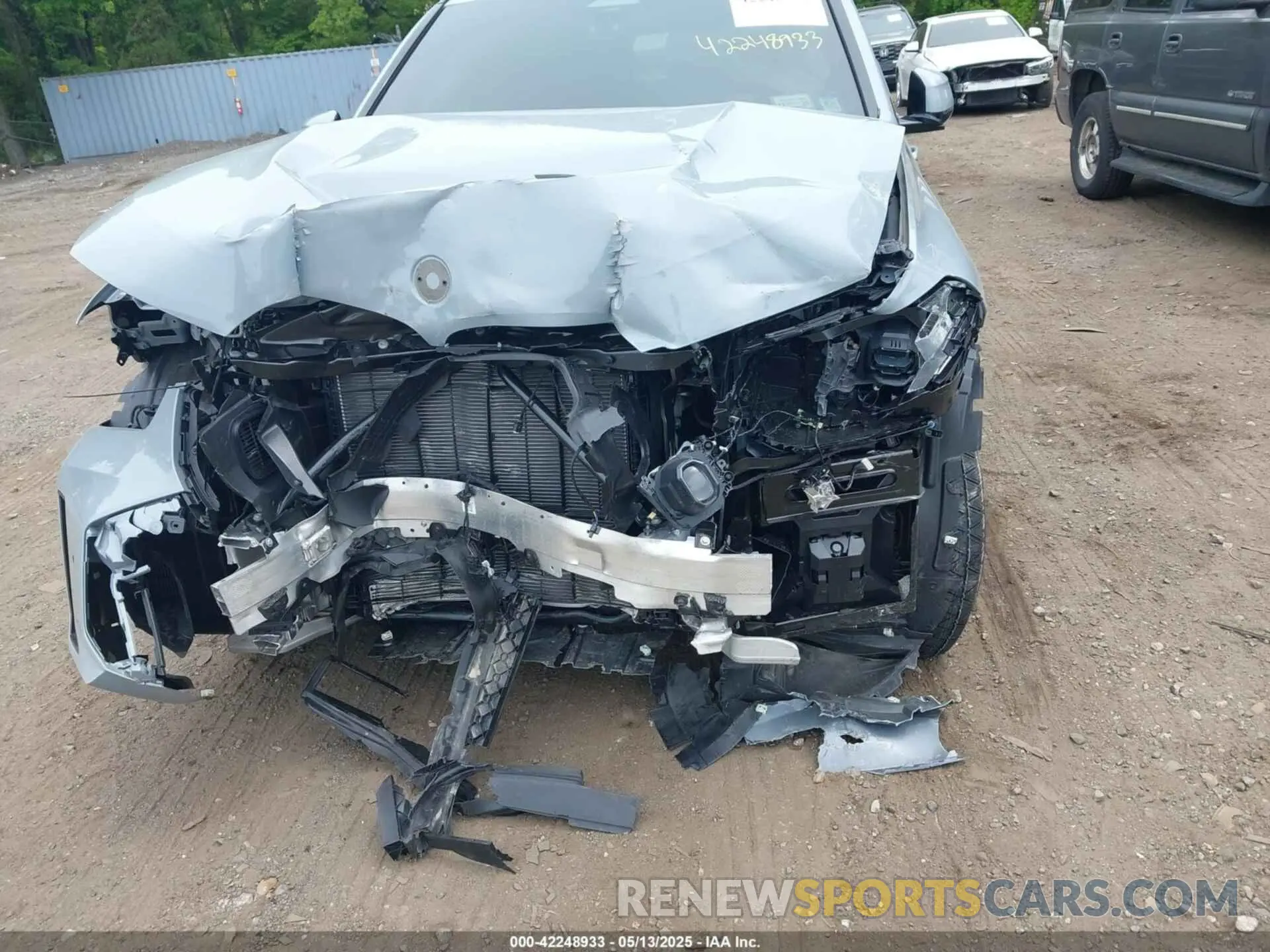 6 Photograph of a damaged car 5UX43EU02S9Y89879 BMW X5 PHEV 2025