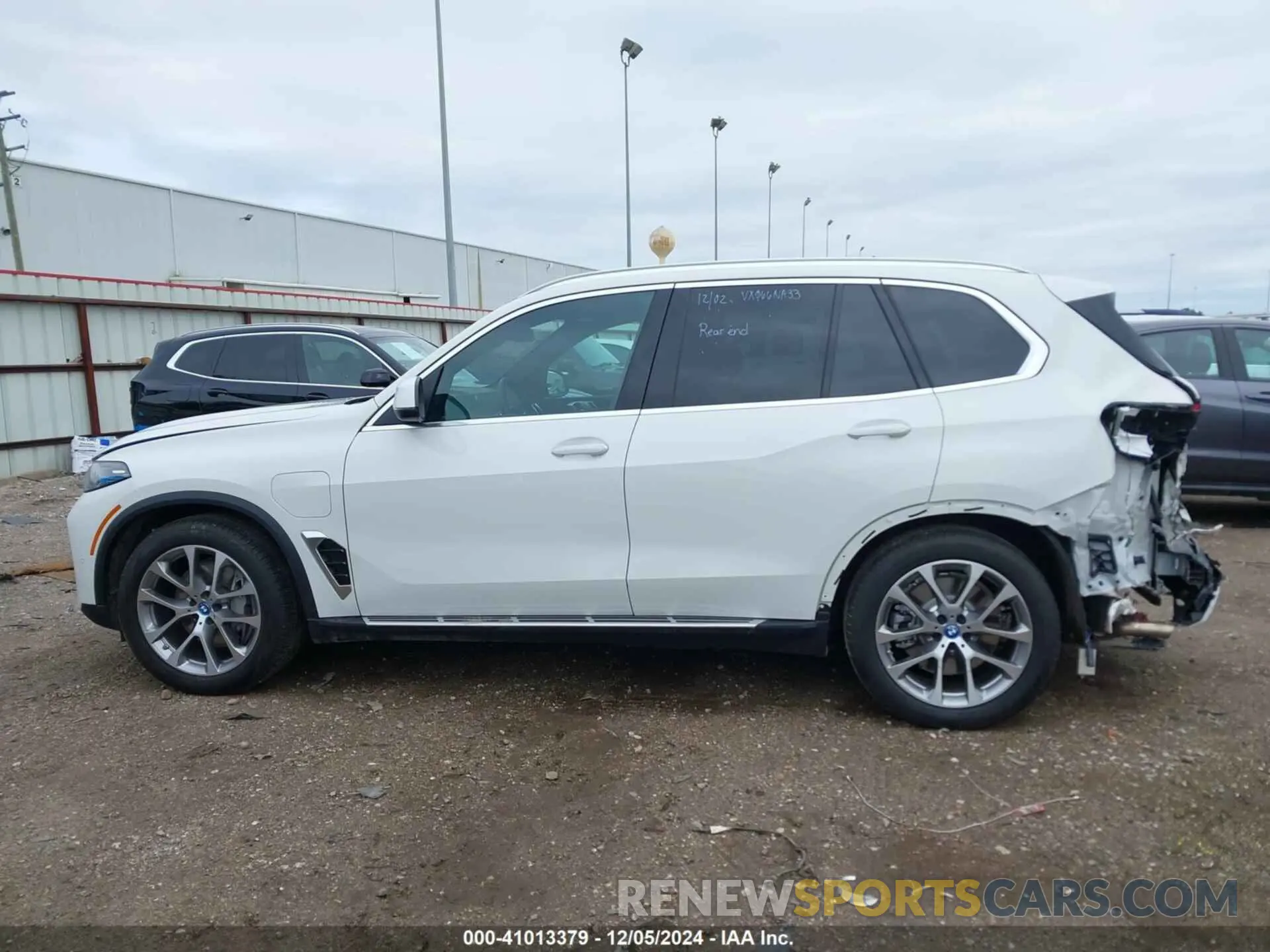 14 Фотография поврежденного автомобиля 5UX43EU04S9X97060 BMW X5 PHEV 2025