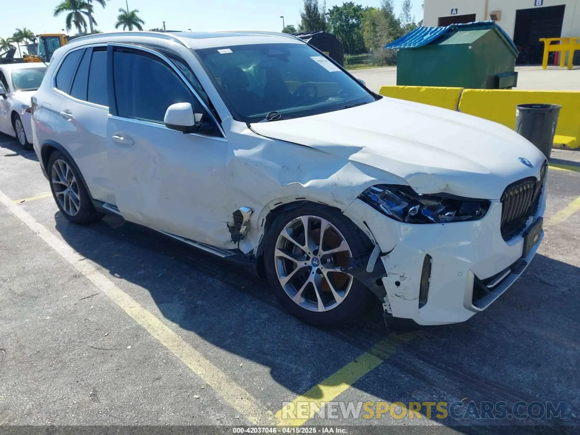 1 Фотография поврежденного автомобиля 5UX43EU05S9Y37291 BMW X5 PHEV 2025