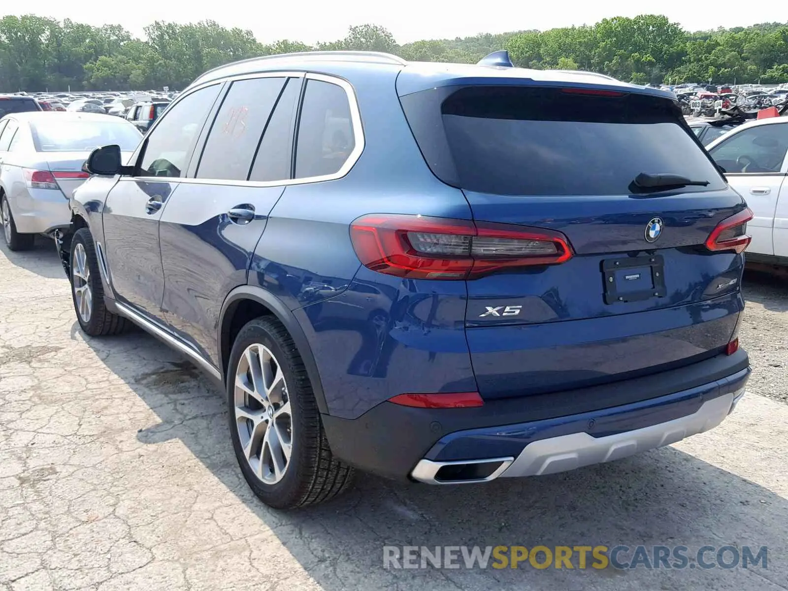 3 Photograph of a damaged car 5UXCR6C51KLL22546 BMW X5 XDRIVE4 2019