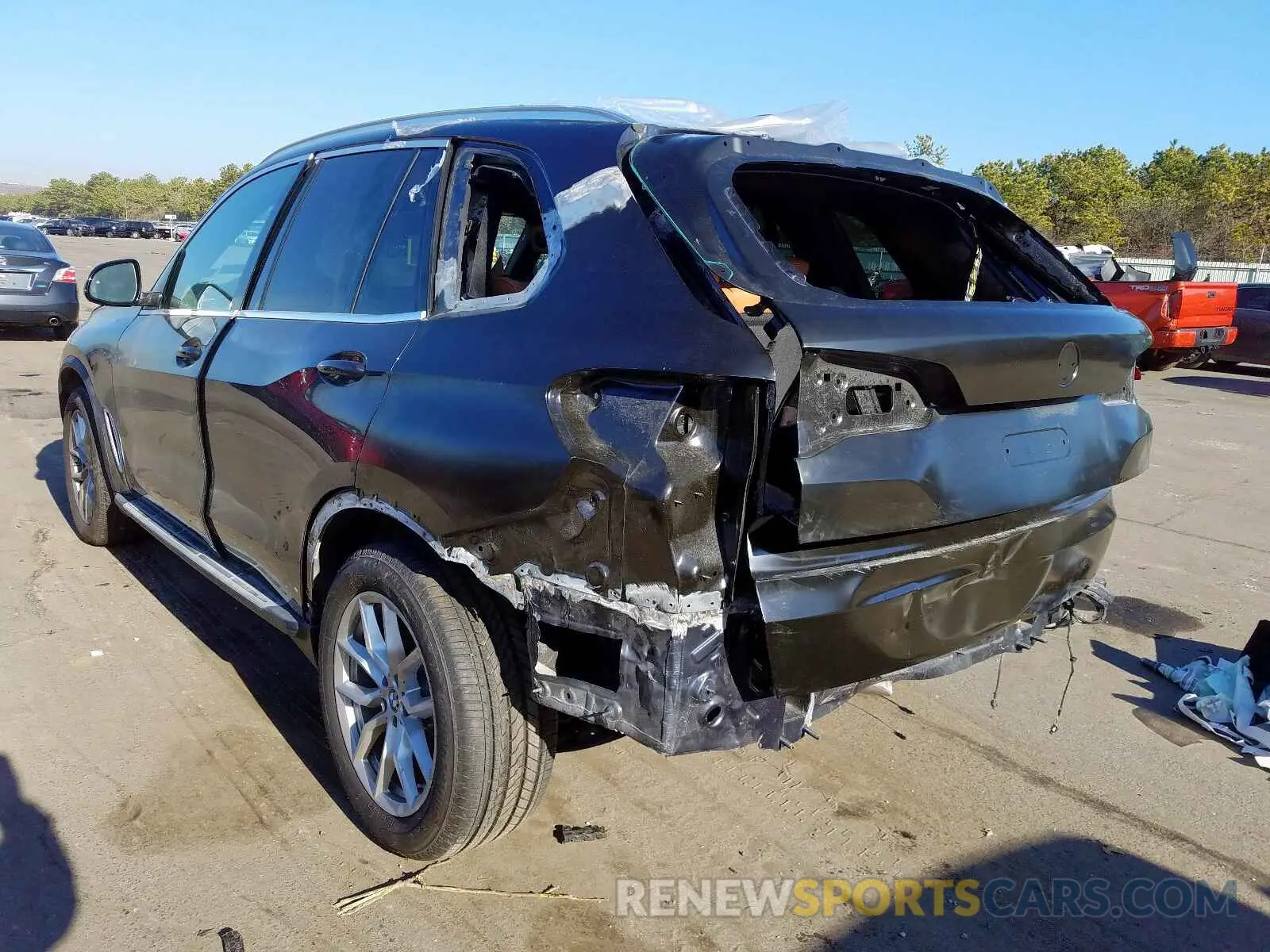 3 Фотография поврежденного автомобиля 5UXCR6C54KLL21746 BMW X5 XDRIVE4 2019