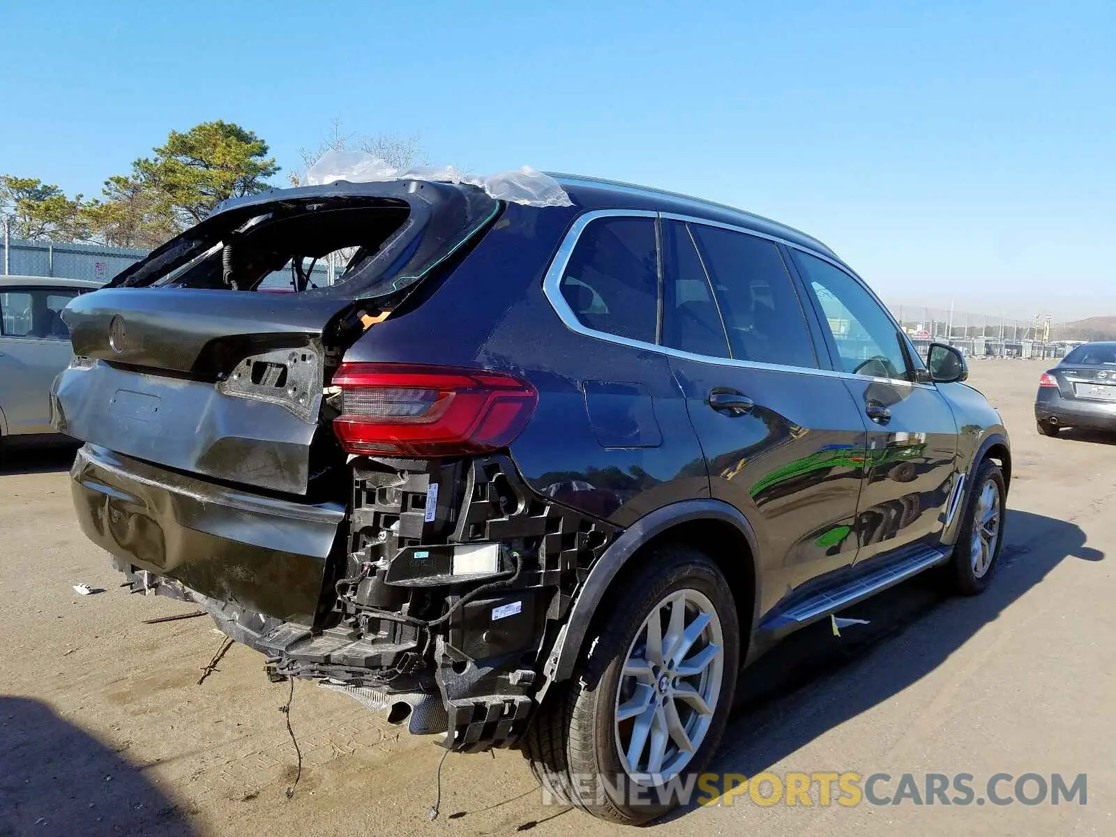 4 Фотография поврежденного автомобиля 5UXCR6C54KLL21746 BMW X5 XDRIVE4 2019