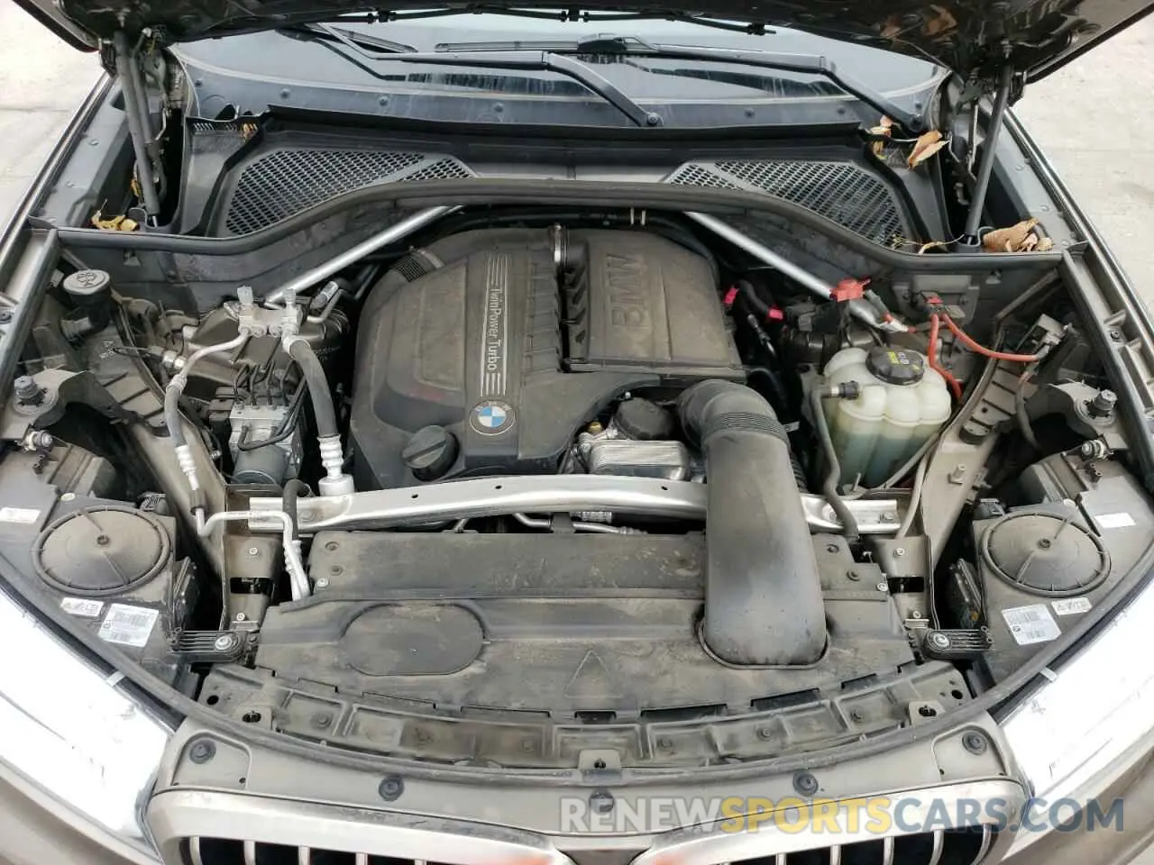 12 Photograph of a damaged car 5UXKU2C50K0Z63000 BMW X6 2019
