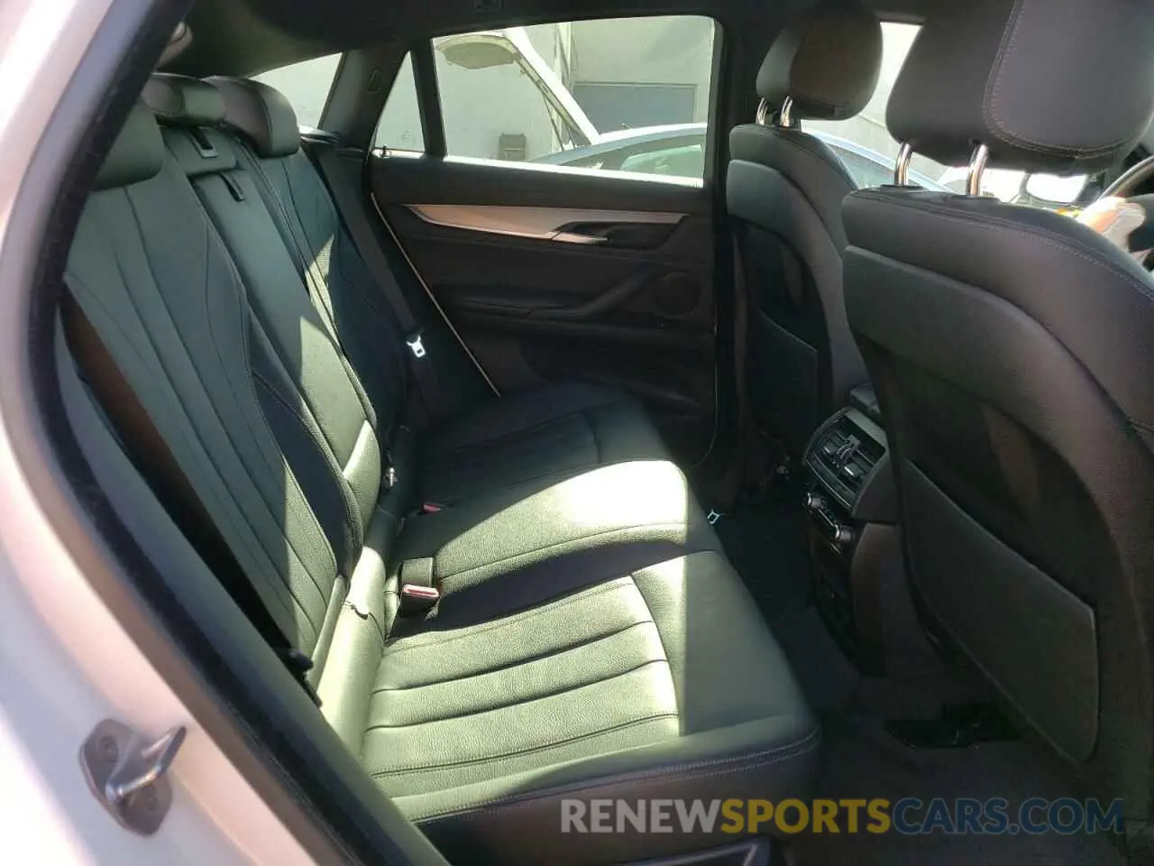 11 Photograph of a damaged car 5UXKU2C54K0Z65848 BMW X6 2019