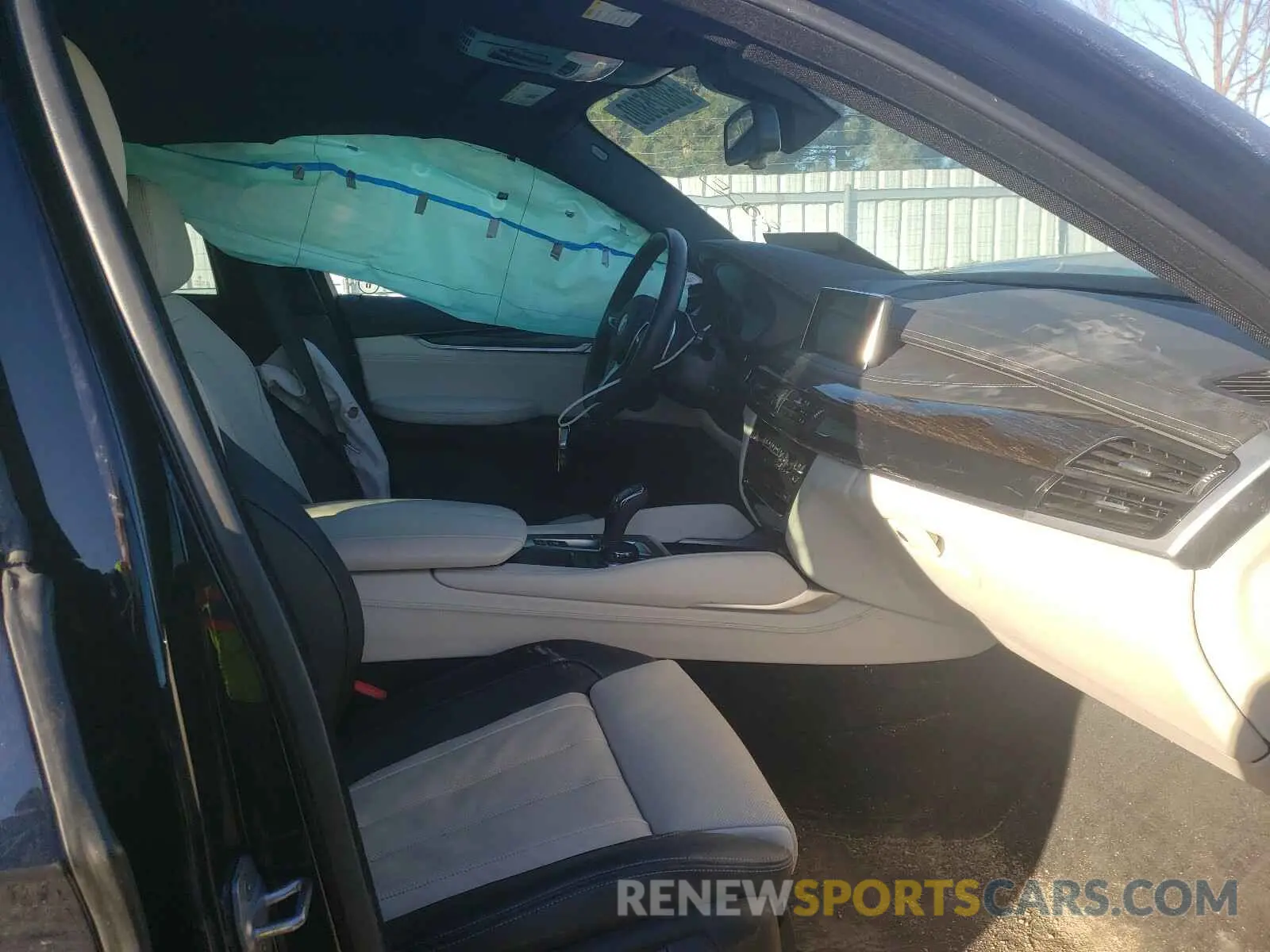 5 Photograph of a damaged car 5UXKU2C55K0Z64787 BMW X6 2019