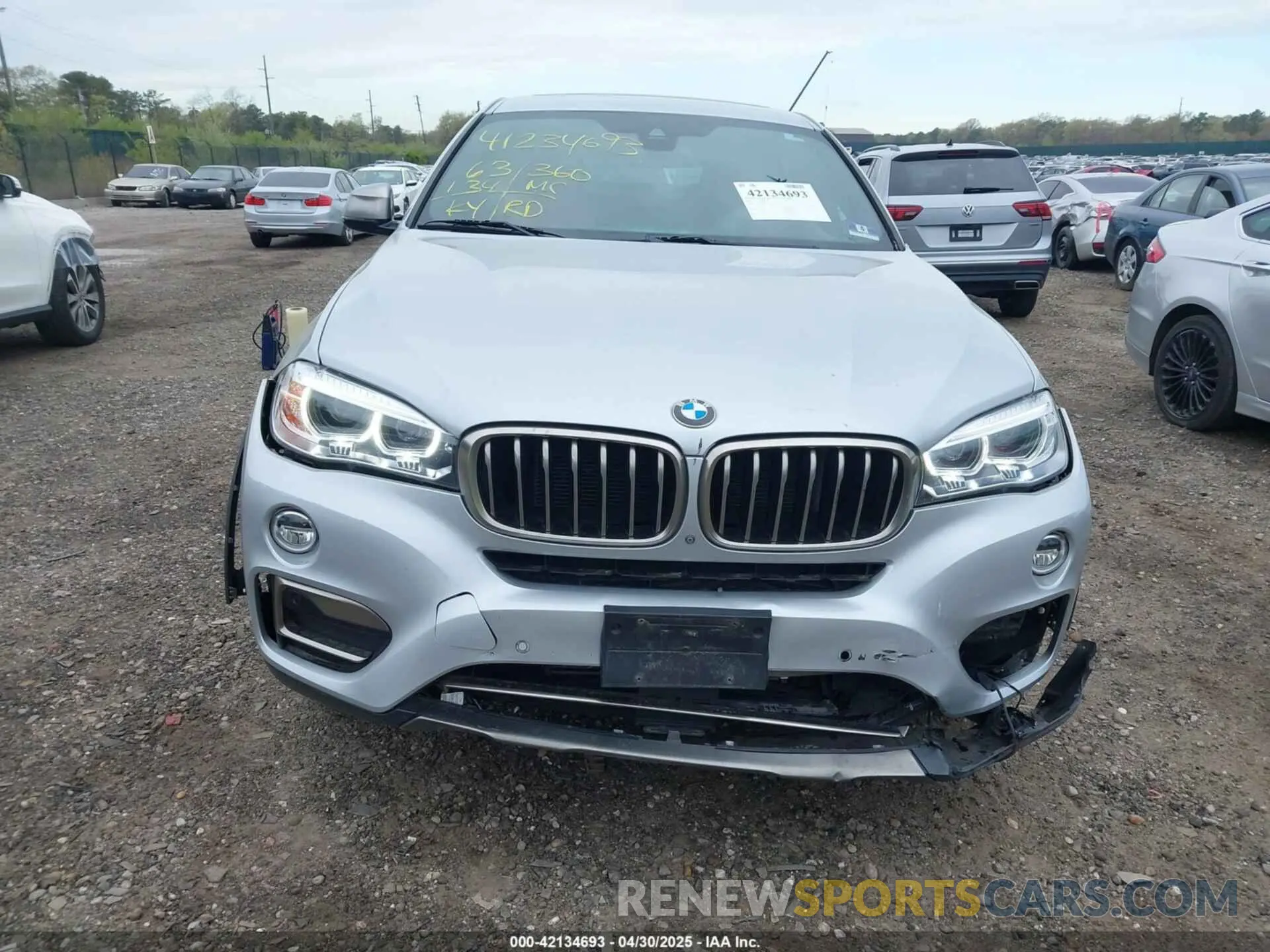 12 Photograph of a damaged car 5UXKU2C55K0Z65745 BMW X6 2019