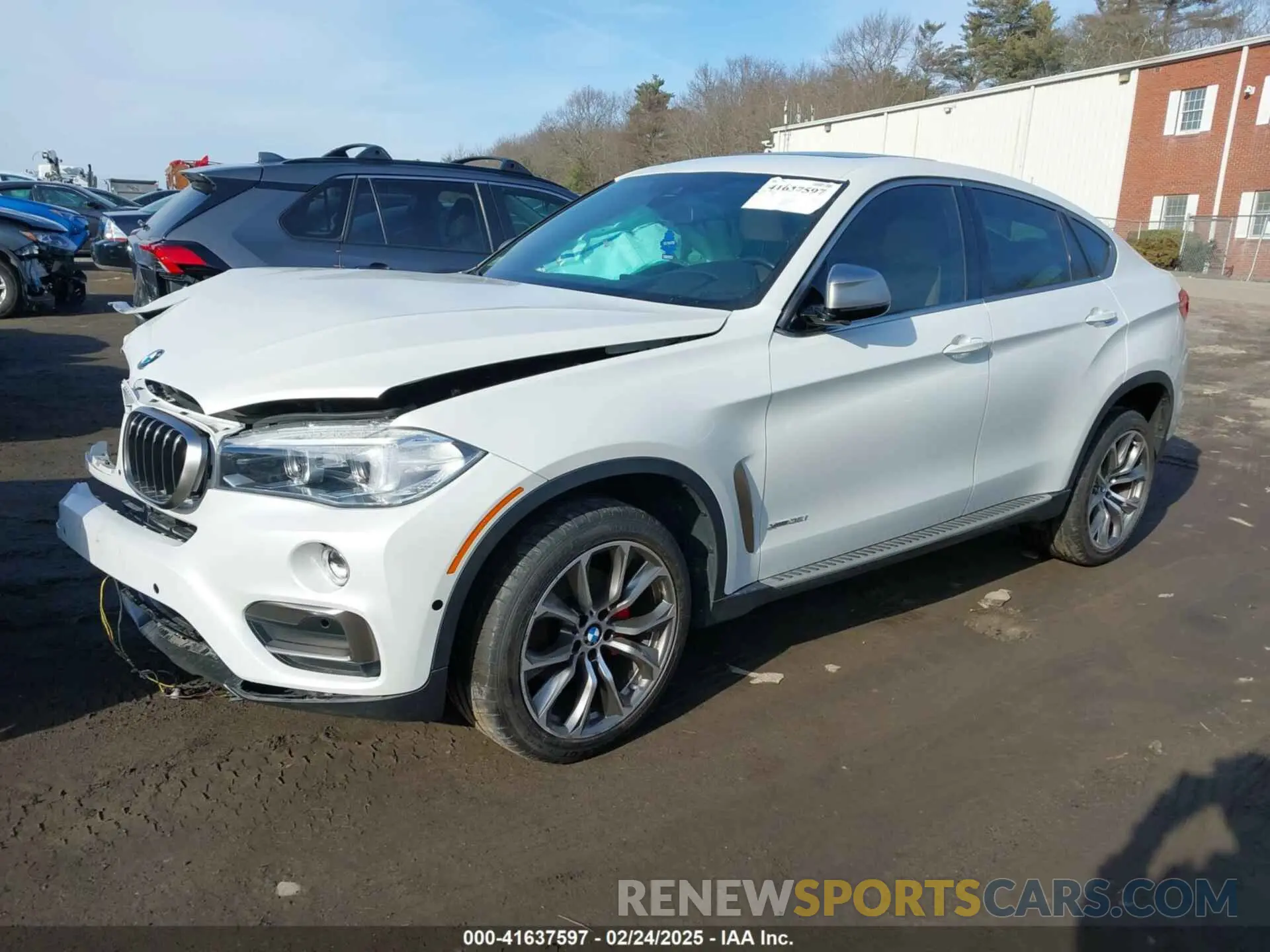 2 Photograph of a damaged car 5UXKU2C57K0Z63351 BMW X6 2019