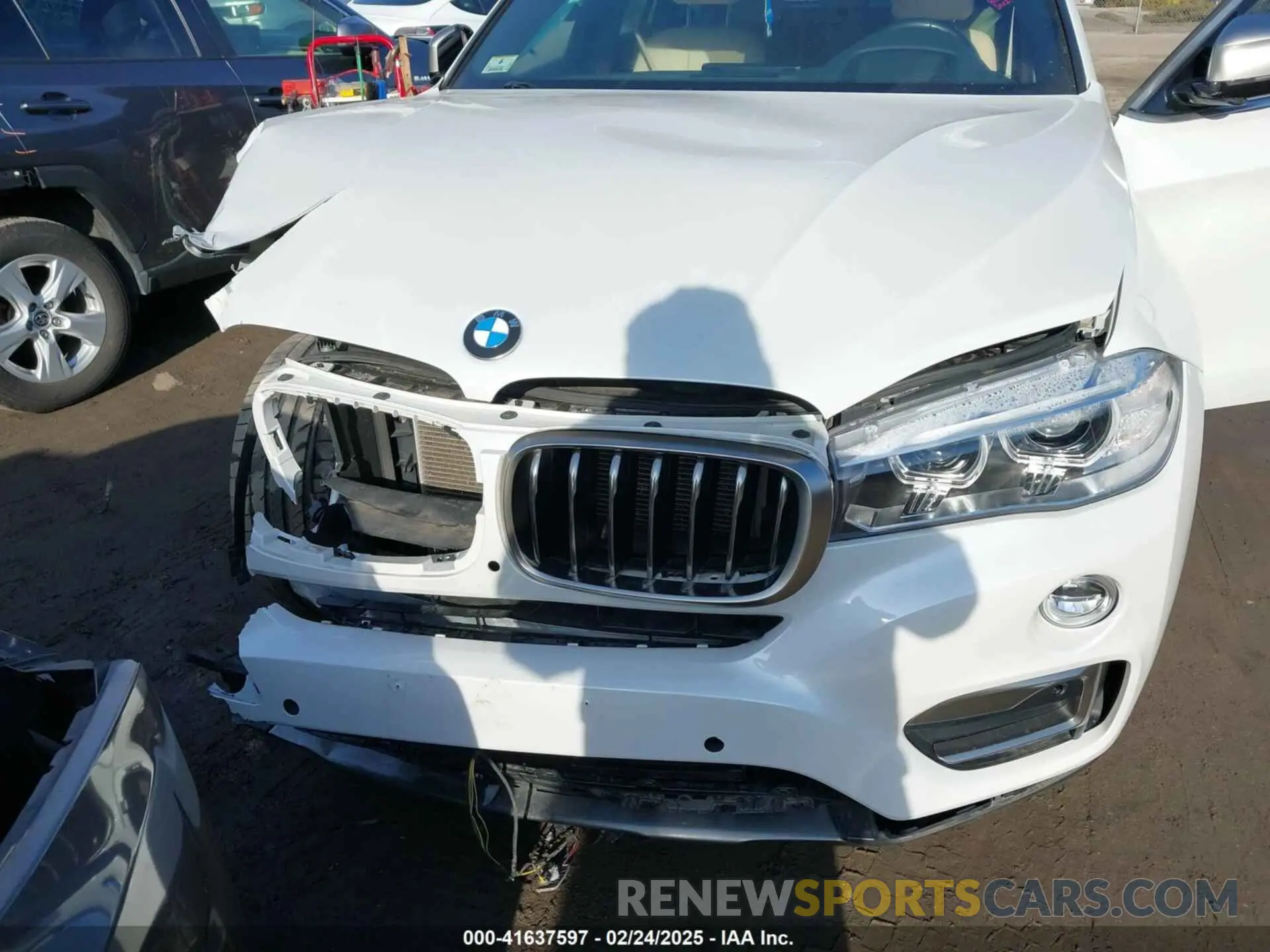 6 Photograph of a damaged car 5UXKU2C57K0Z63351 BMW X6 2019