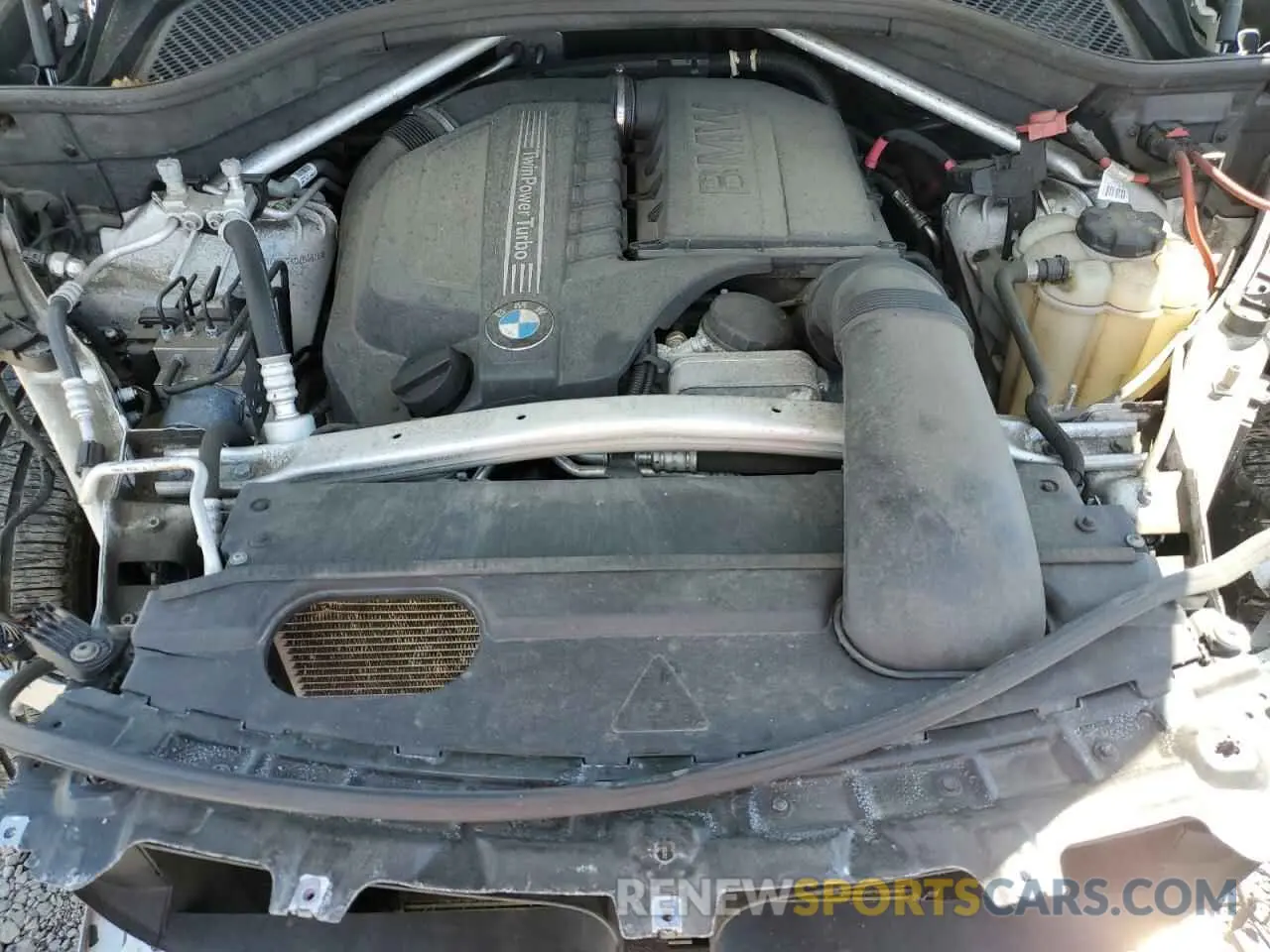 12 Photograph of a damaged car 5UXKU2C57K0Z64306 BMW X6 2019