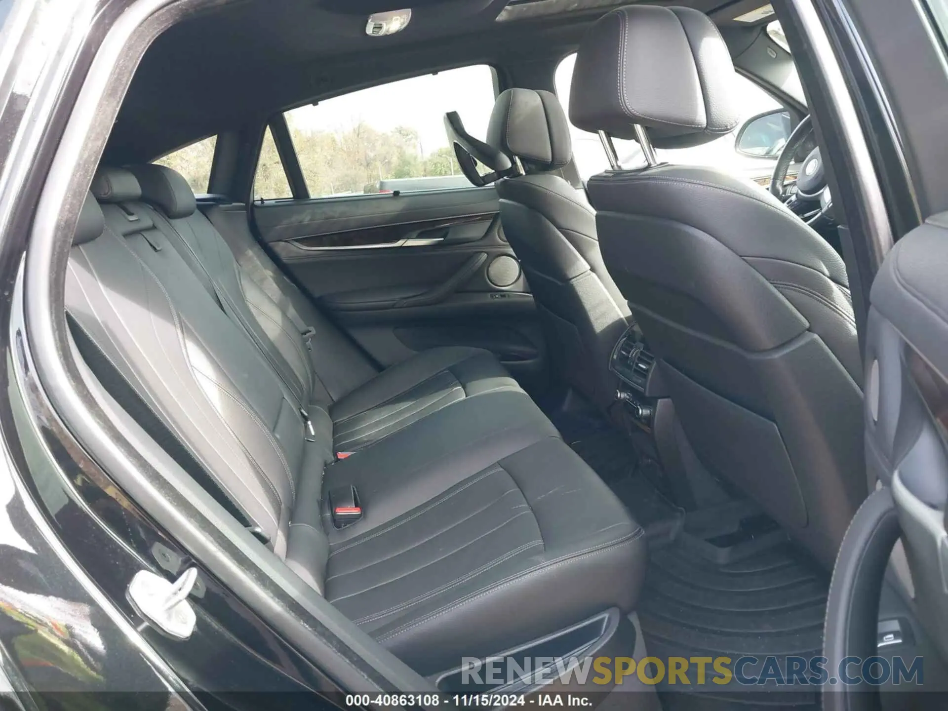 8 Photograph of a damaged car 5UXKU2C57K0Z64645 BMW X6 2019