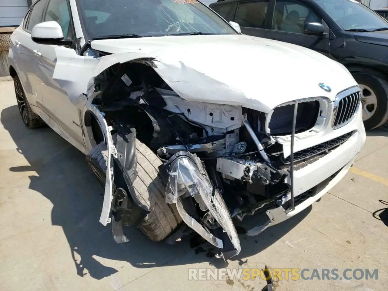 9 Фотография поврежденного автомобиля 5UXKU6C54KLP60441 BMW X6 2019