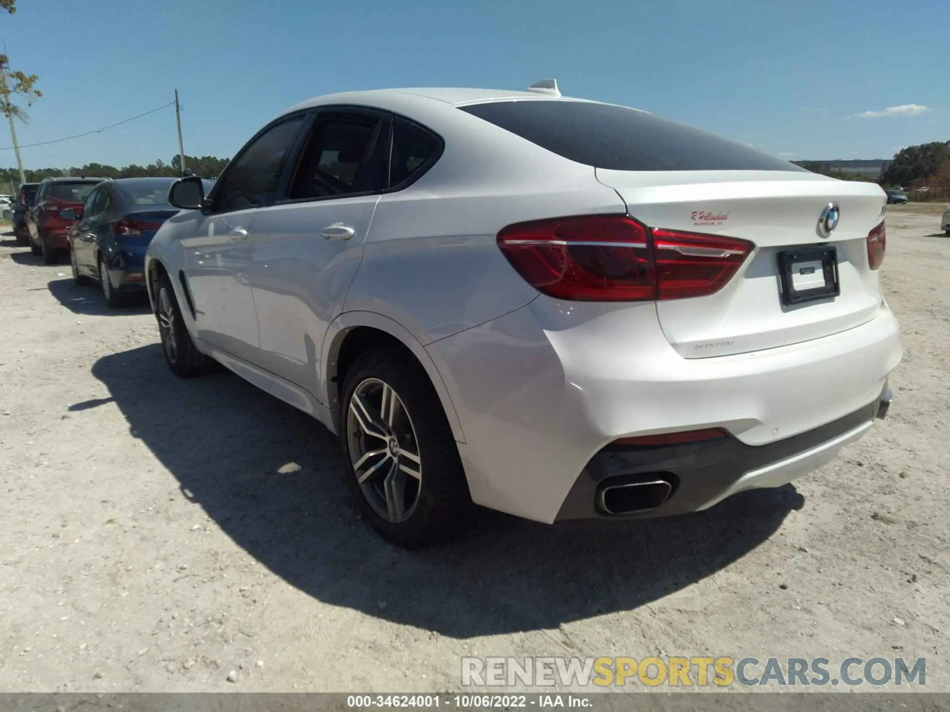 3 Photograph of a damaged car 5UXKU6C5XKLP60640 BMW X6 2019