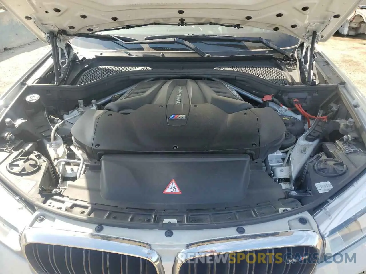 12 Photograph of a damaged car 5YMKW8C51K0Y75093 BMW X6 2019