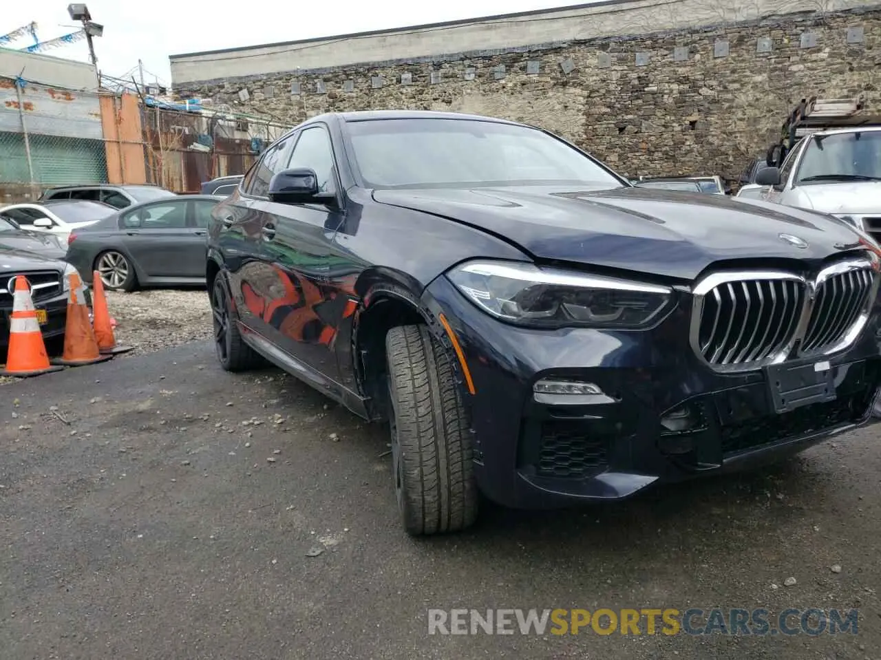 1 Photograph of a damaged car 5UXCY4C00L9C37579 BMW X6 2020