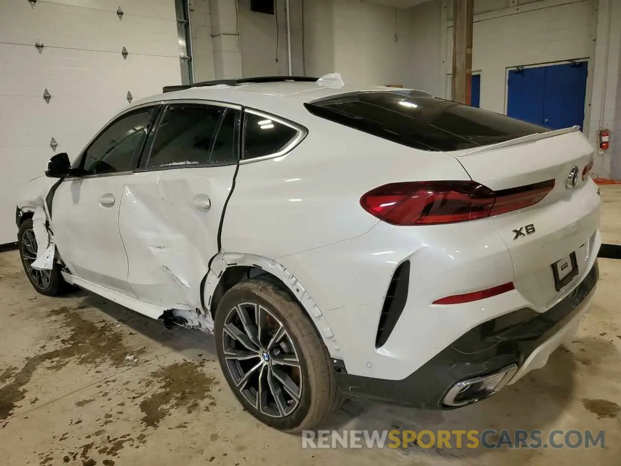 2 Фотография поврежденного автомобиля 5UXCY6C07L9B43453 BMW X6 2020