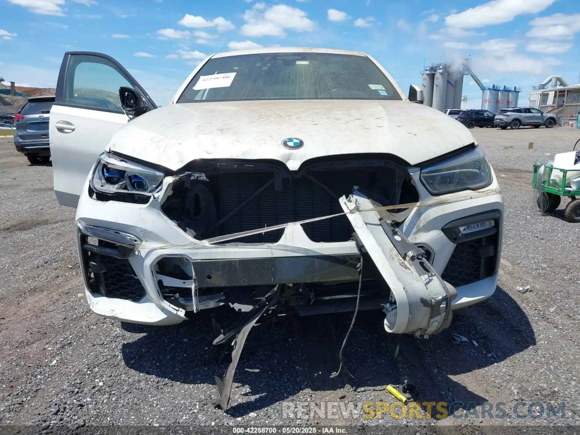 12 Фотография поврежденного автомобиля 5UXCY6C08L9B42179 BMW X6 2020