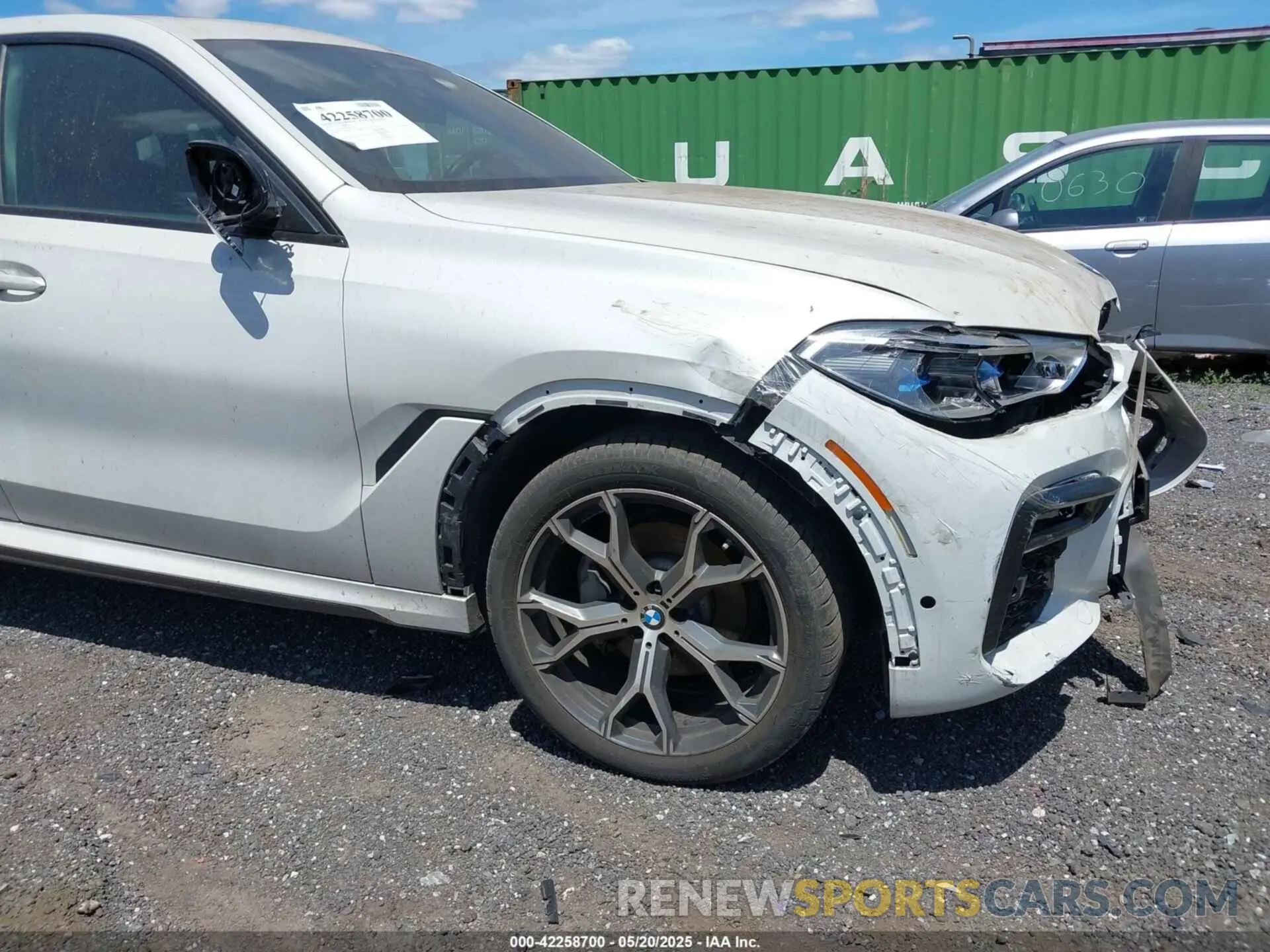 17 Фотография поврежденного автомобиля 5UXCY6C08L9B42179 BMW X6 2020