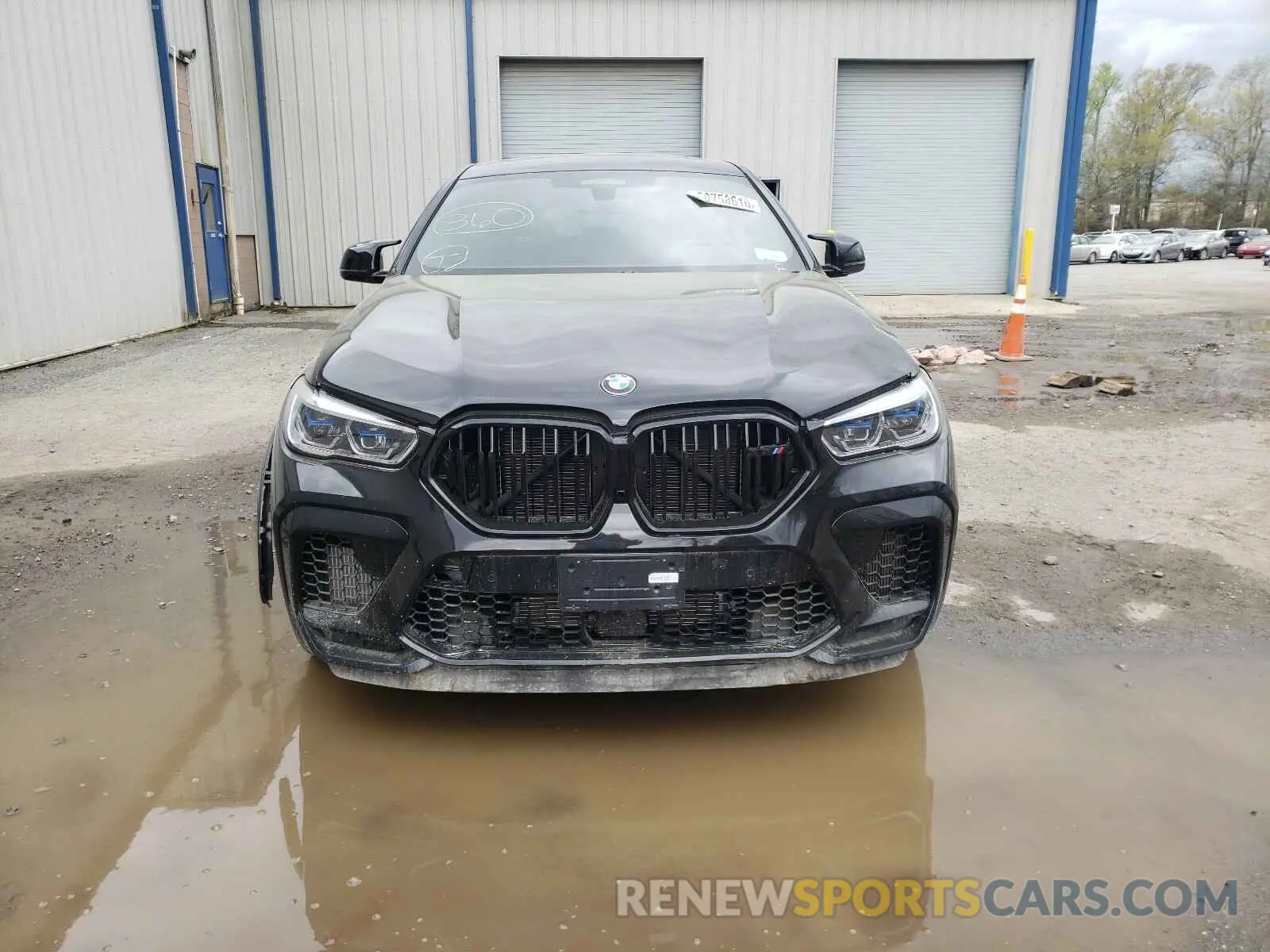 9 Photograph of a damaged car 5YMCY0C06L9D48199 BMW X6 2020