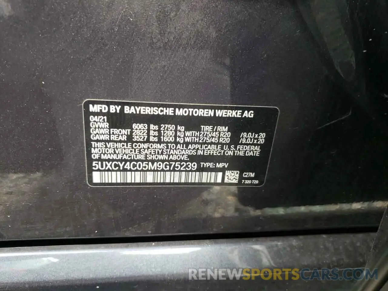 10 Photograph of a damaged car 5UXCY4C05M9G75239 BMW X6 2021