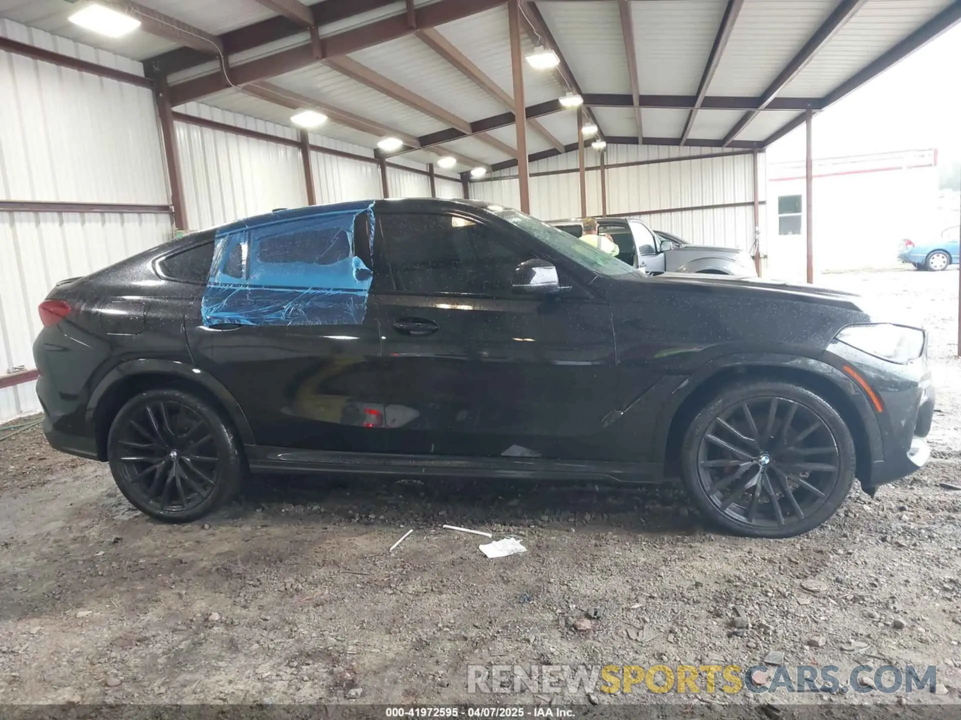 13 Фотография поврежденного автомобиля 5UXCY6C01M9F60021 BMW X6 2021