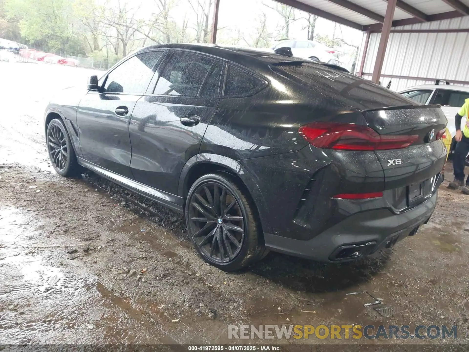 3 Фотография поврежденного автомобиля 5UXCY6C01M9F60021 BMW X6 2021