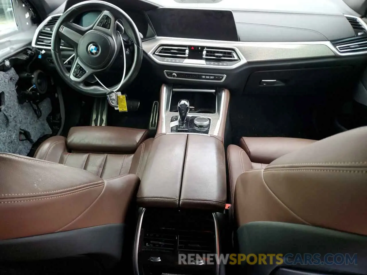 8 Photograph of a damaged car 5UXCY6C01M9H63412 BMW X6 2021