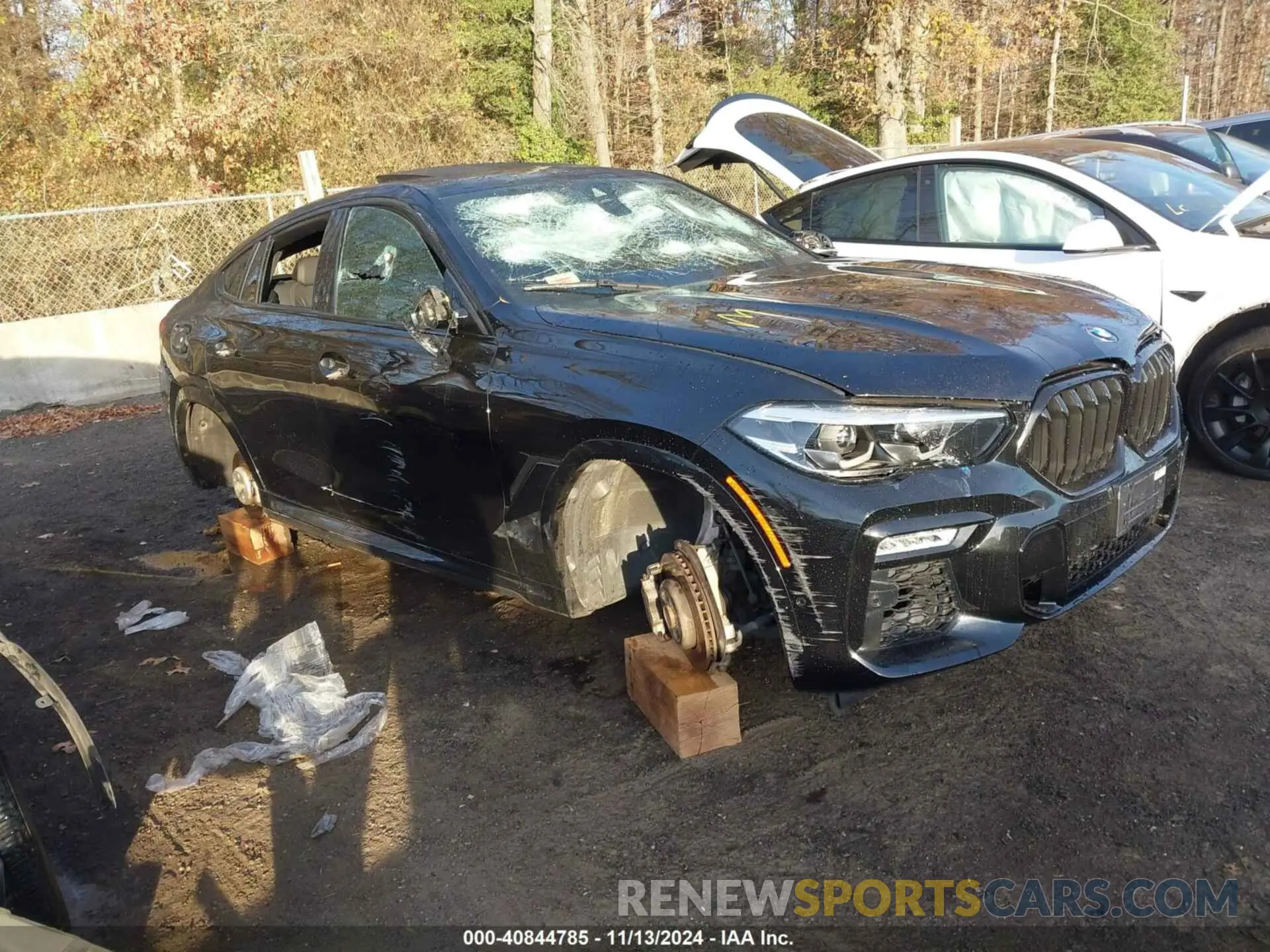 1 Photograph of a damaged car 5UXCY6C02M9E19071 BMW X6 2021
