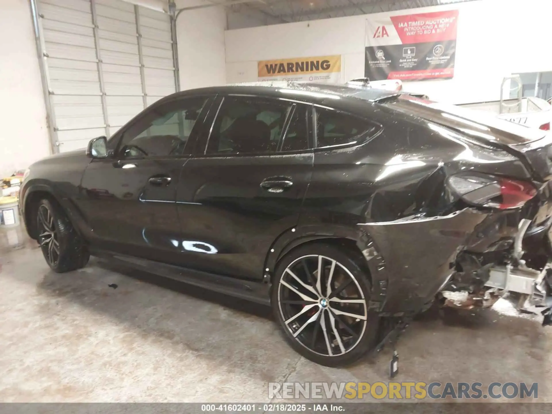 14 Фотография поврежденного автомобиля 5UXCY6C03M9E61703 BMW X6 2021