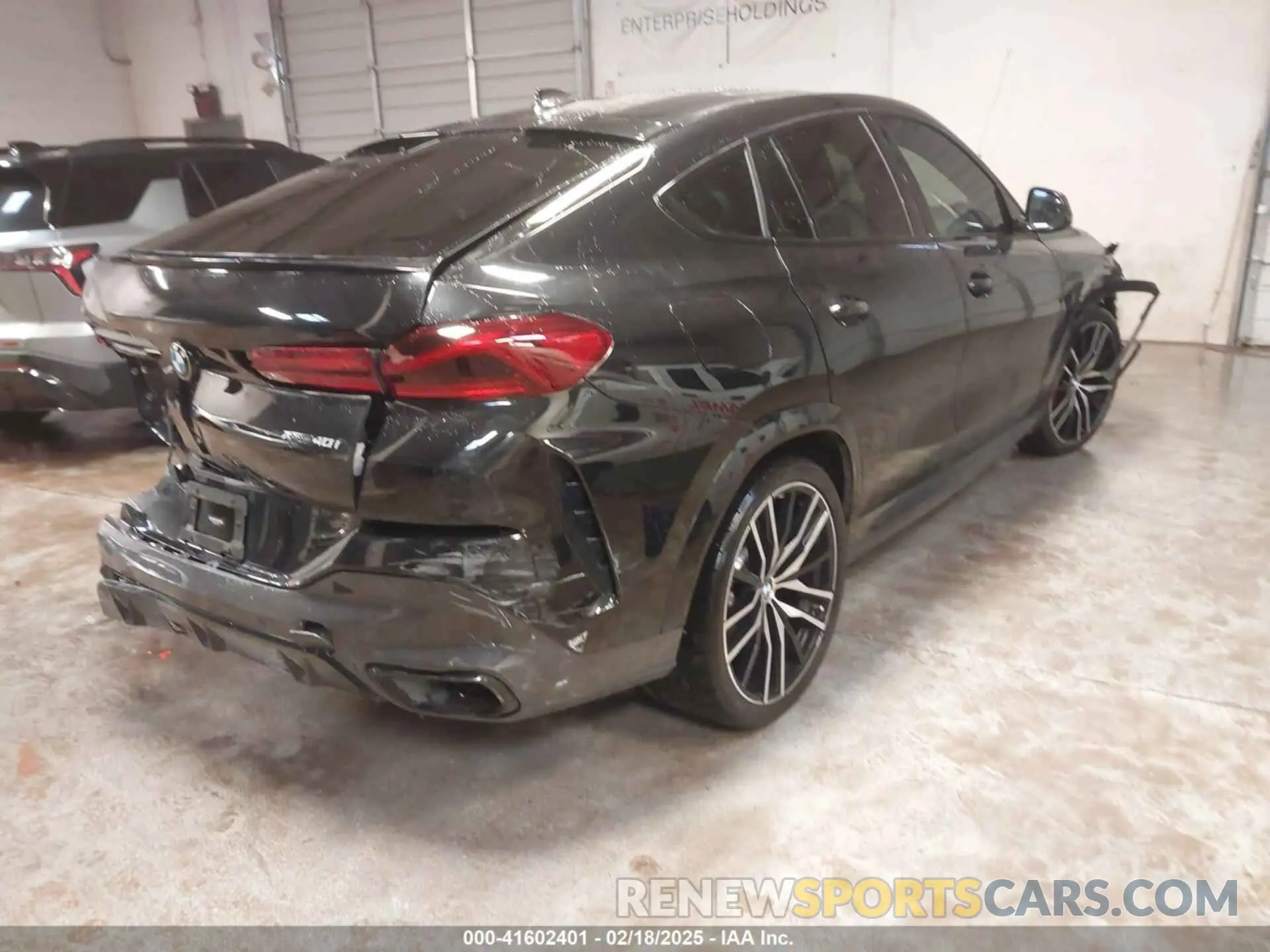 4 Фотография поврежденного автомобиля 5UXCY6C03M9E61703 BMW X6 2021