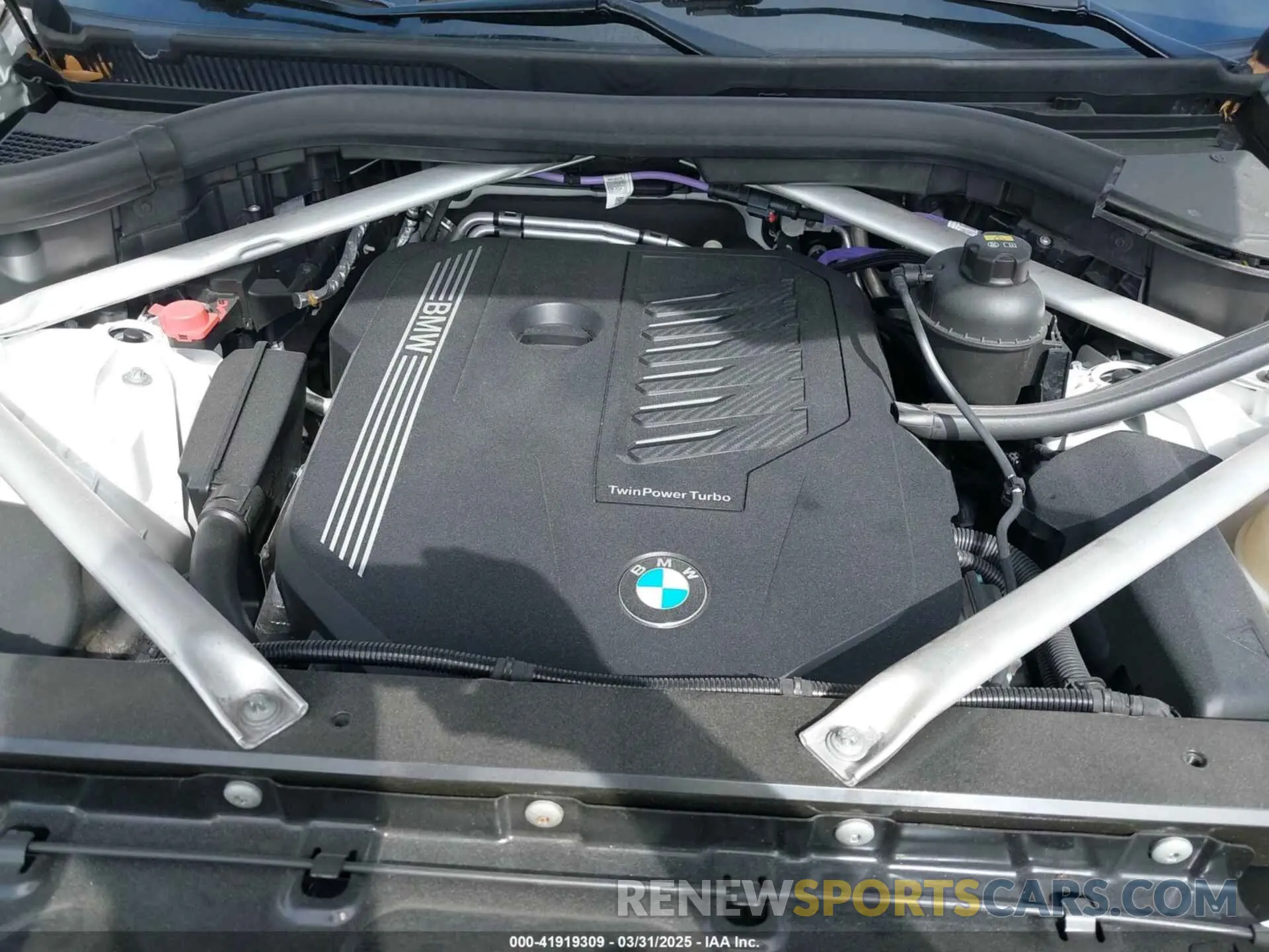 10 Фотография поврежденного автомобиля 5UXCY6C03M9G71475 BMW X6 2021