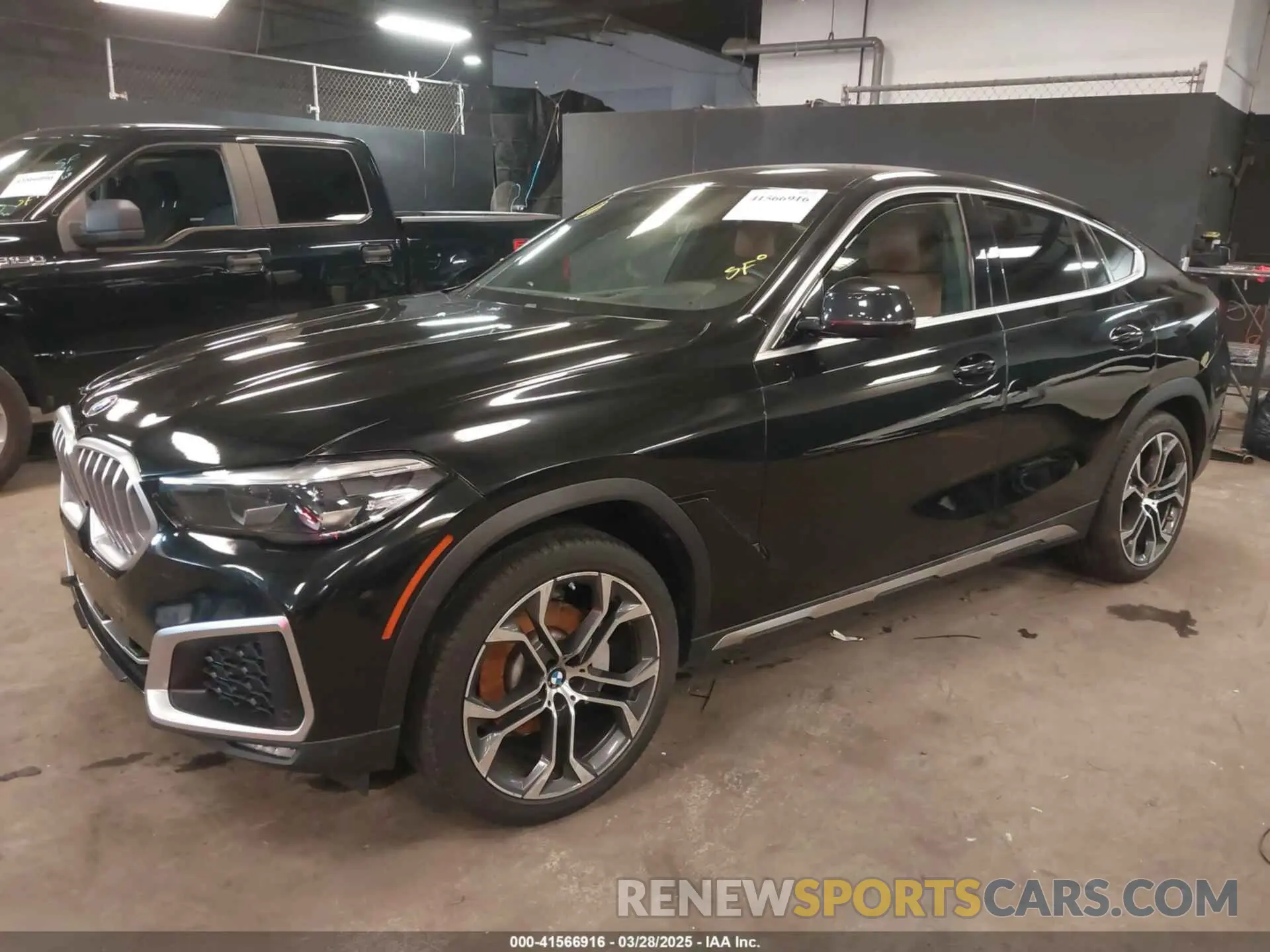 2 Photograph of a damaged car 5UXCY6C07M9E51305 BMW X6 2021